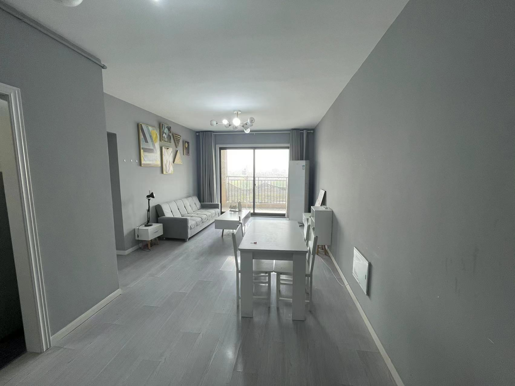 华强城四期 3室2厅1卫 105m&sup2;