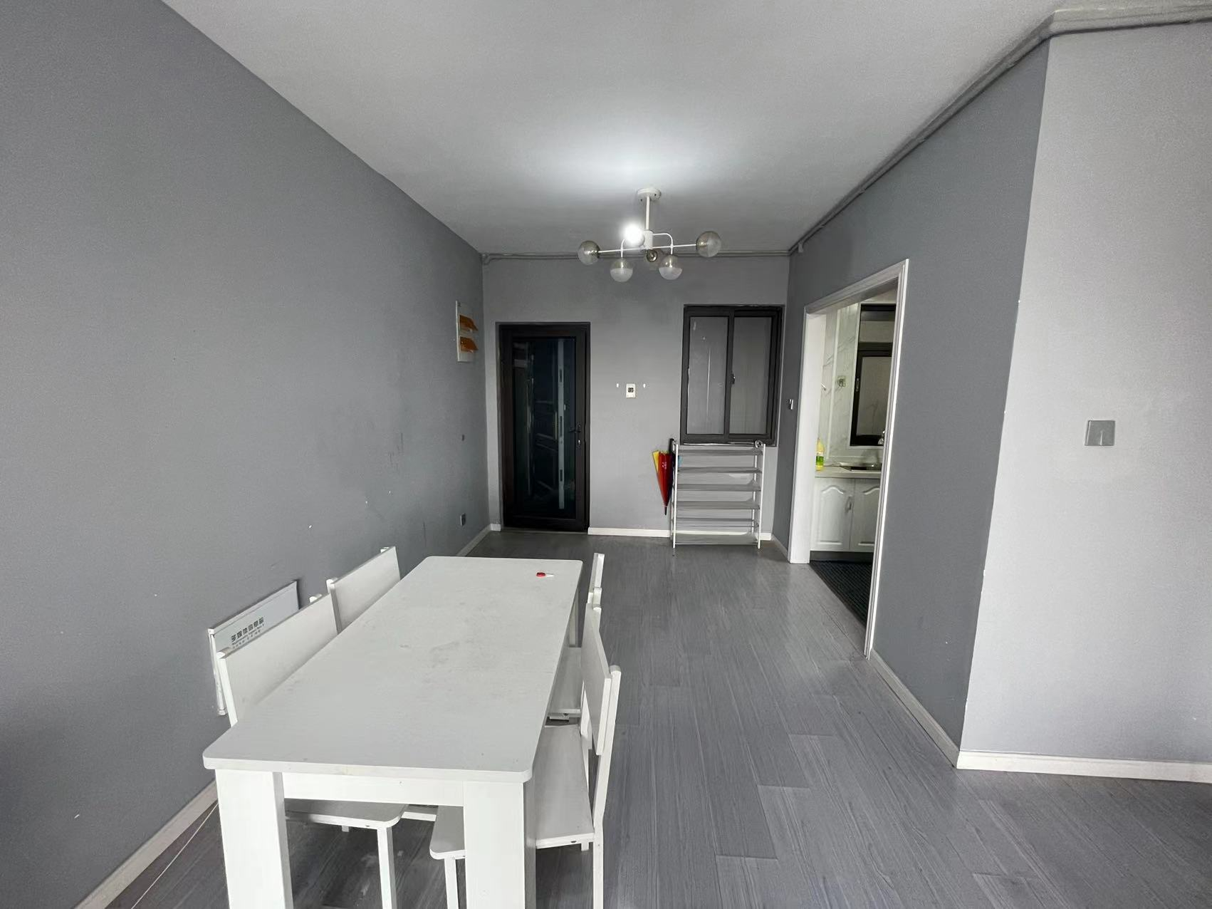 华强城四期 3室2厅1卫 105m&sup2;