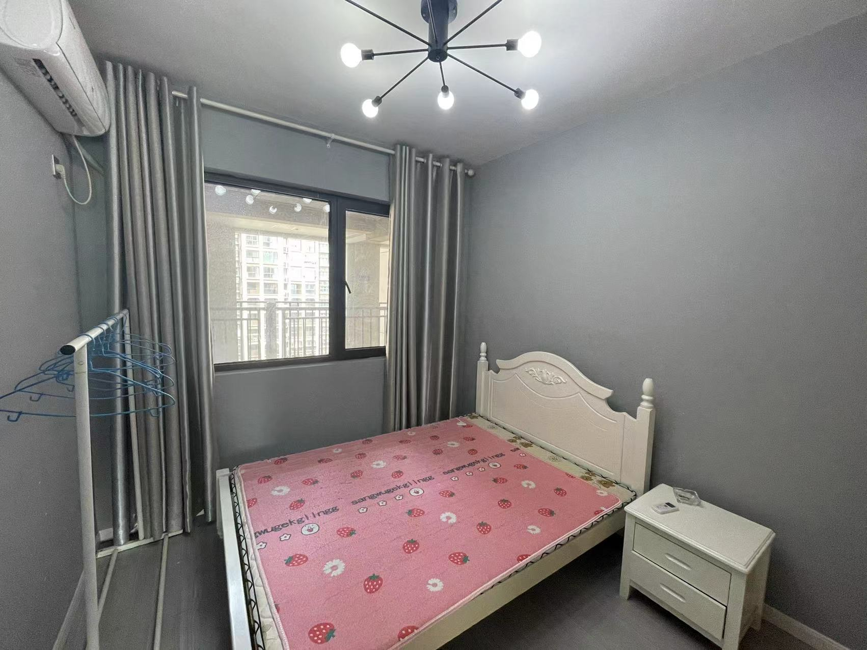 华强城四期 3室2厅1卫 105m&sup2;
