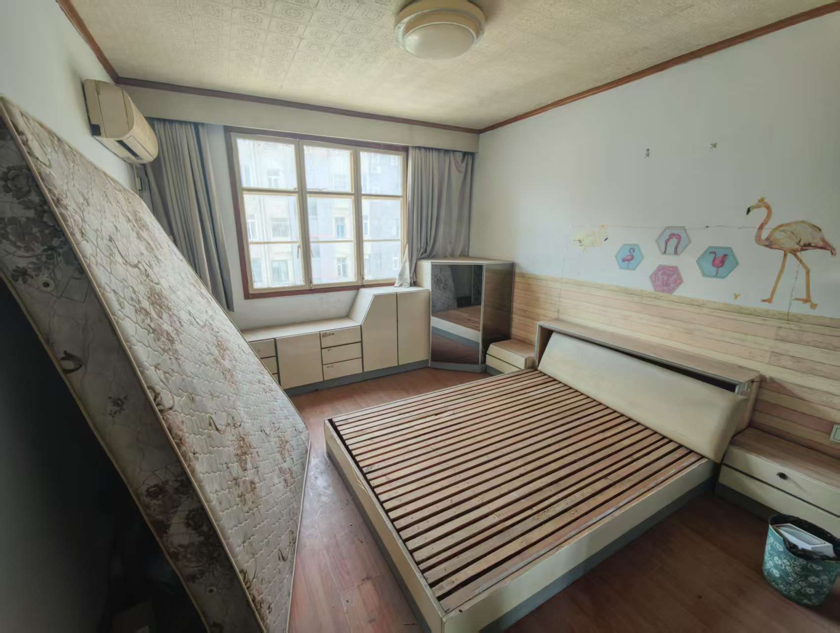 易家桥新村 2室1厅1卫 70m&sup2;