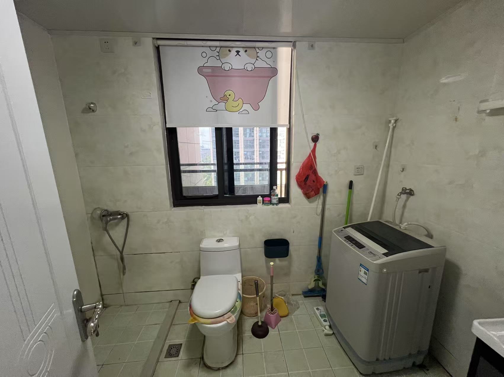 皇家花园北区 3室2厅1卫 110m&sup2;