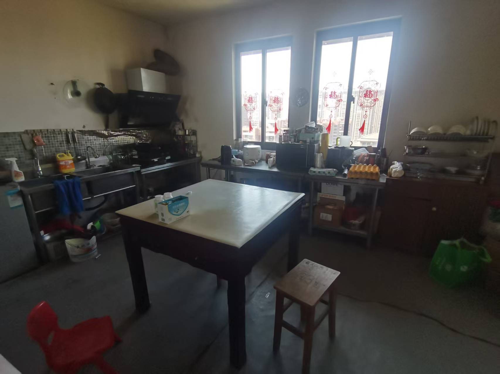 星月花园 5室2厅1卫 200m&sup2;