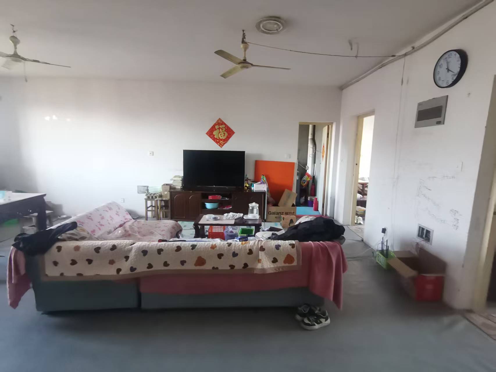 星月花园 5室2厅1卫 200m&sup2;