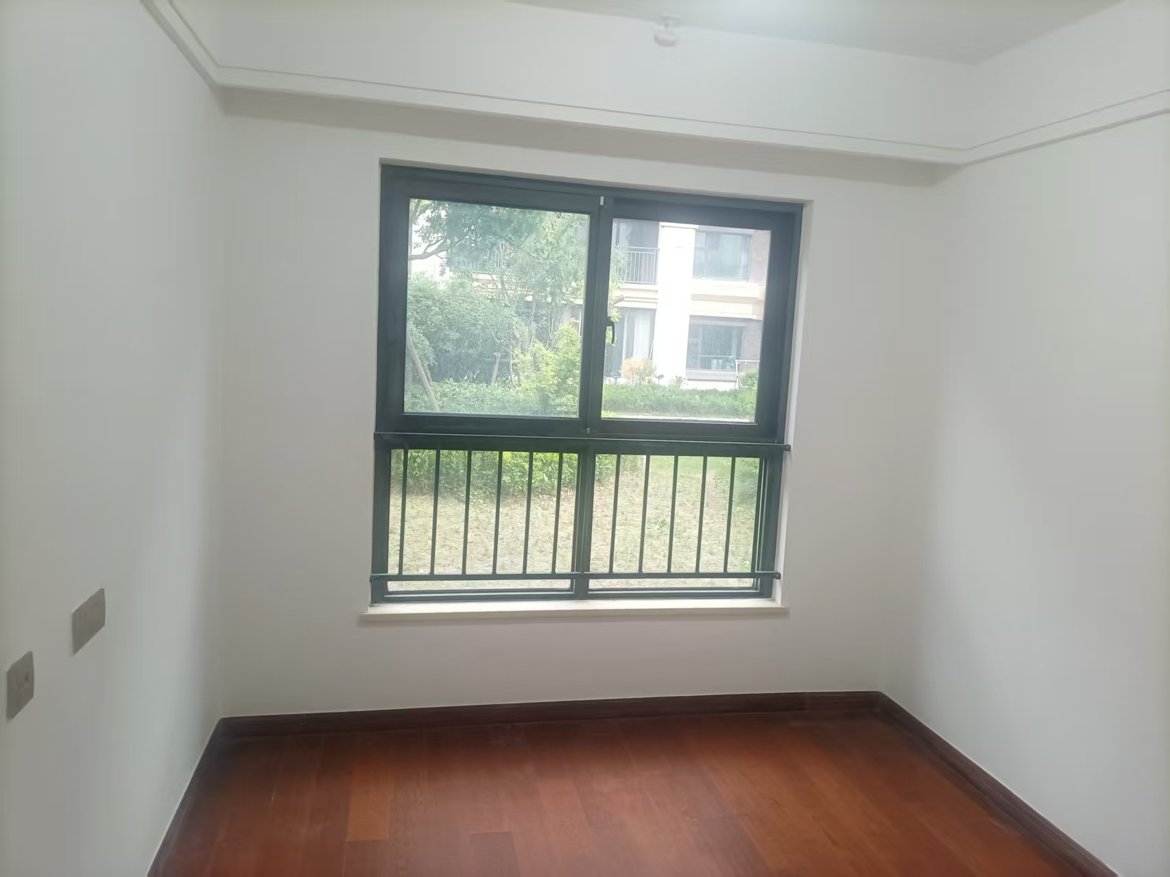 林肯公园 4室2厅2卫 215m&sup2;