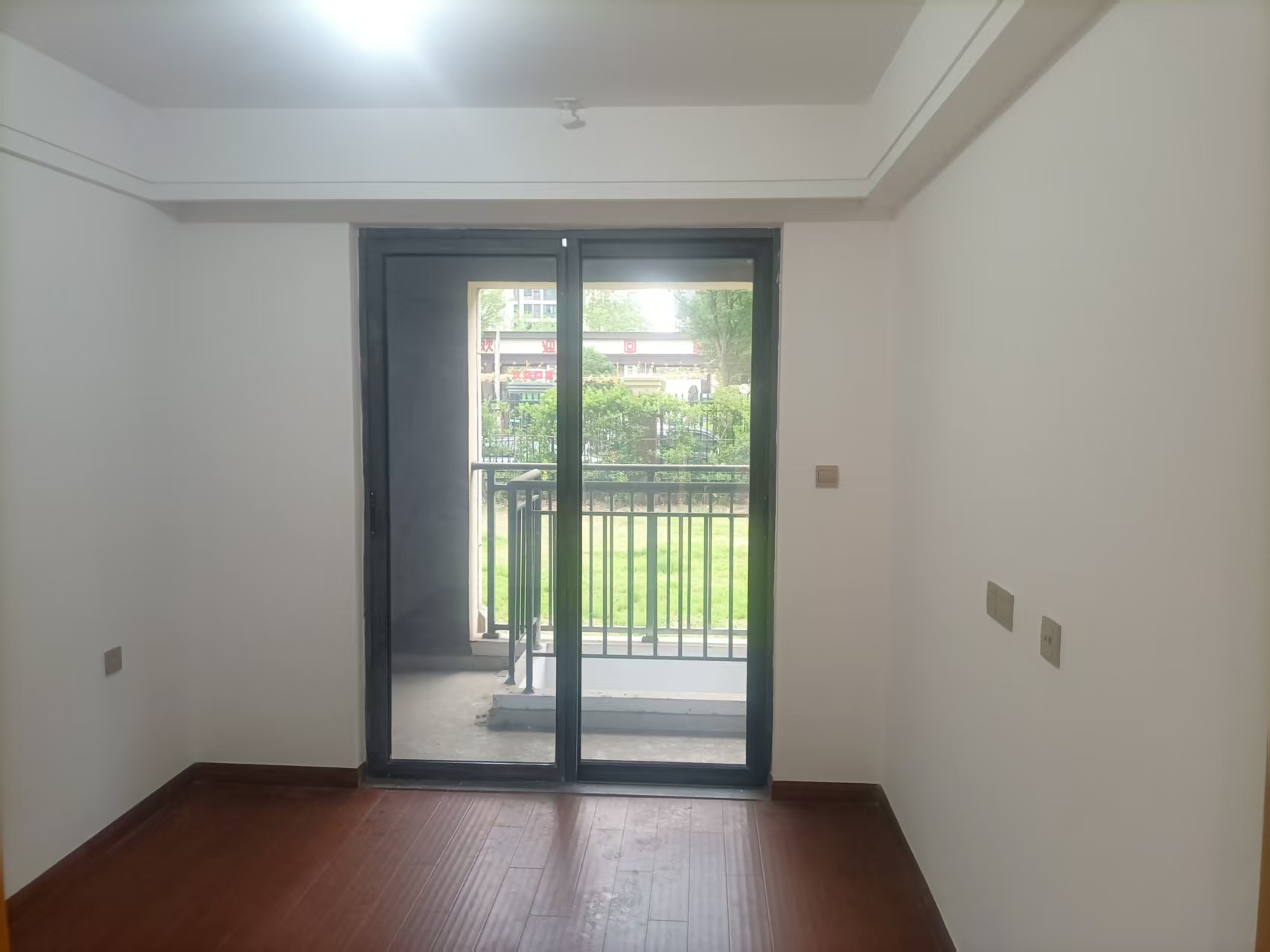 林肯公园 4室2厅2卫 215m&sup2;