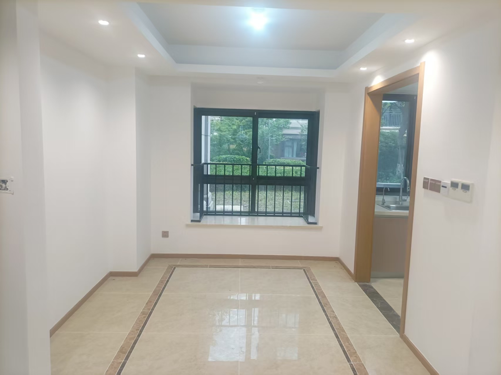 林肯公园 4室2厅2卫 215m&sup2;
