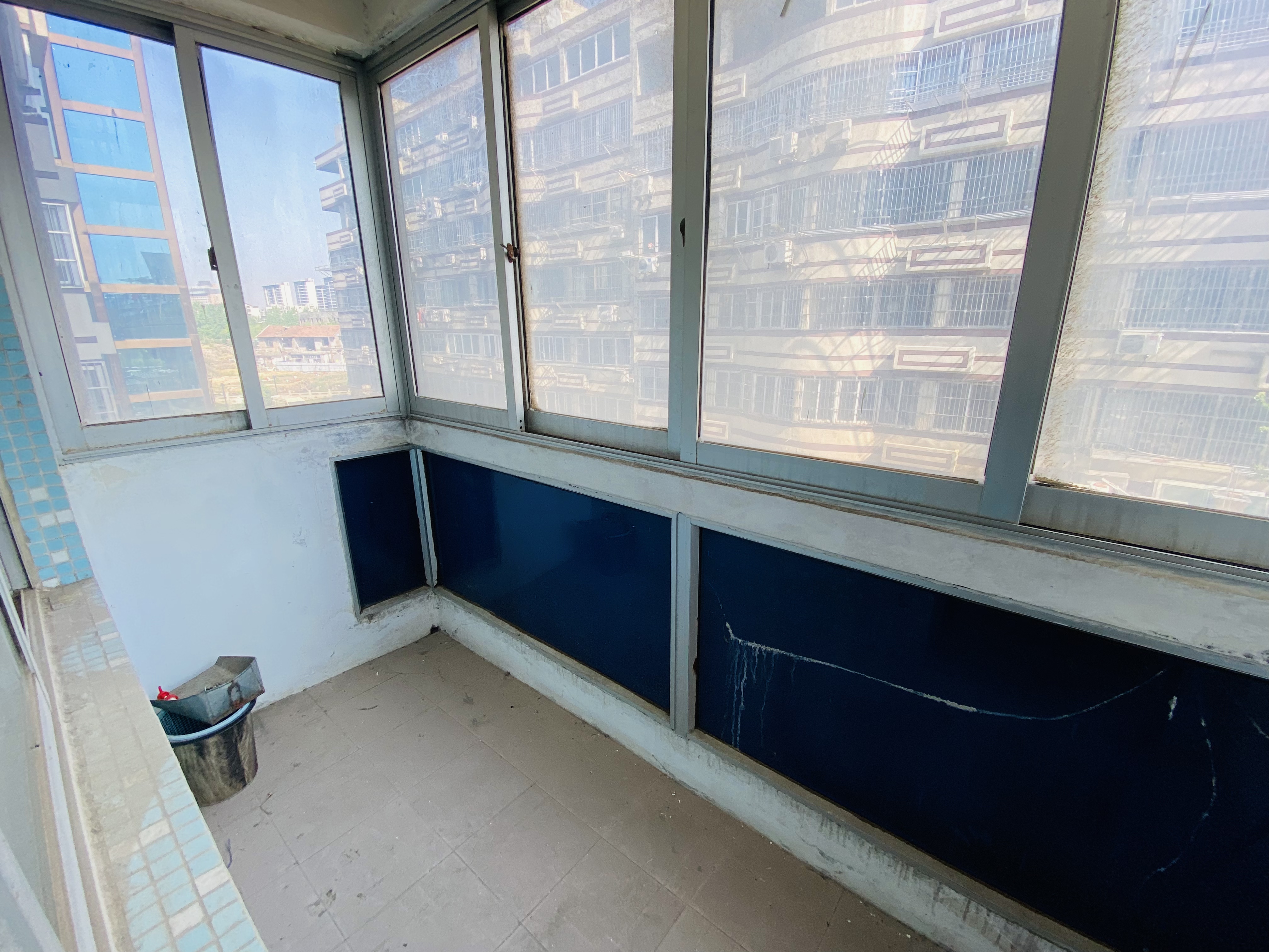鸿运城市花苑 4室2厅2卫 166m&sup2;