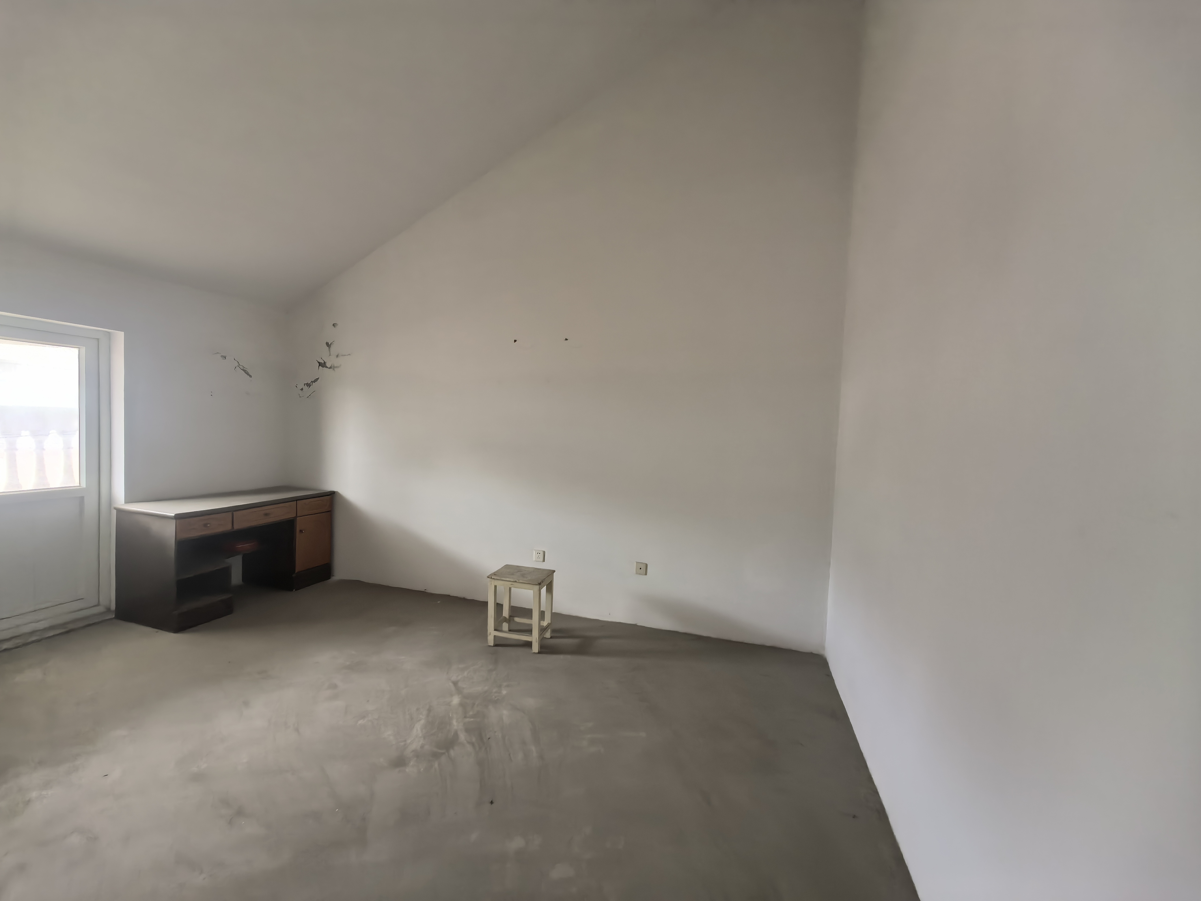 百家花苑 4室2厅1卫 246.00m&sup2;