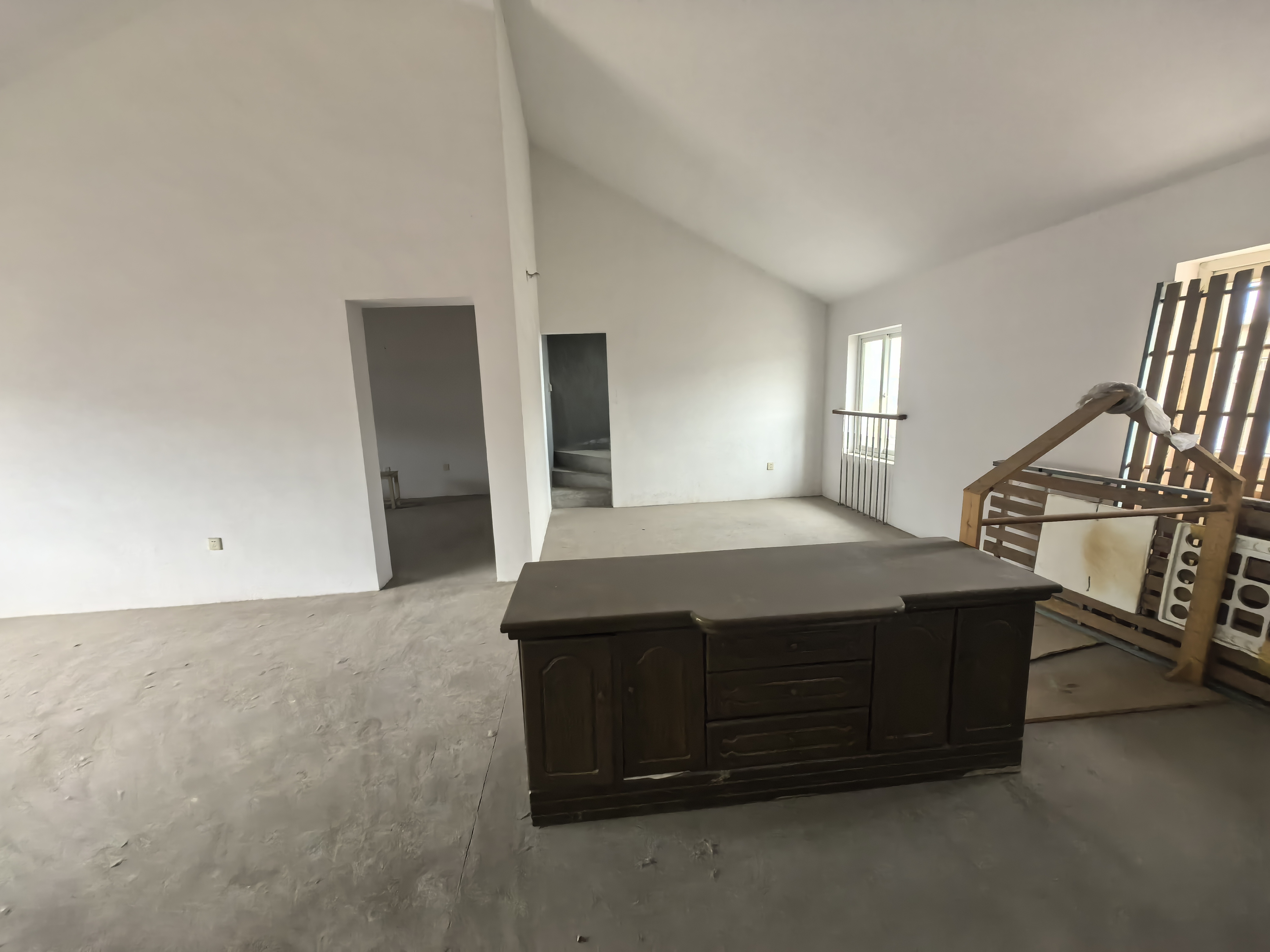 百家花苑 4室2厅1卫 246.00m&sup2;