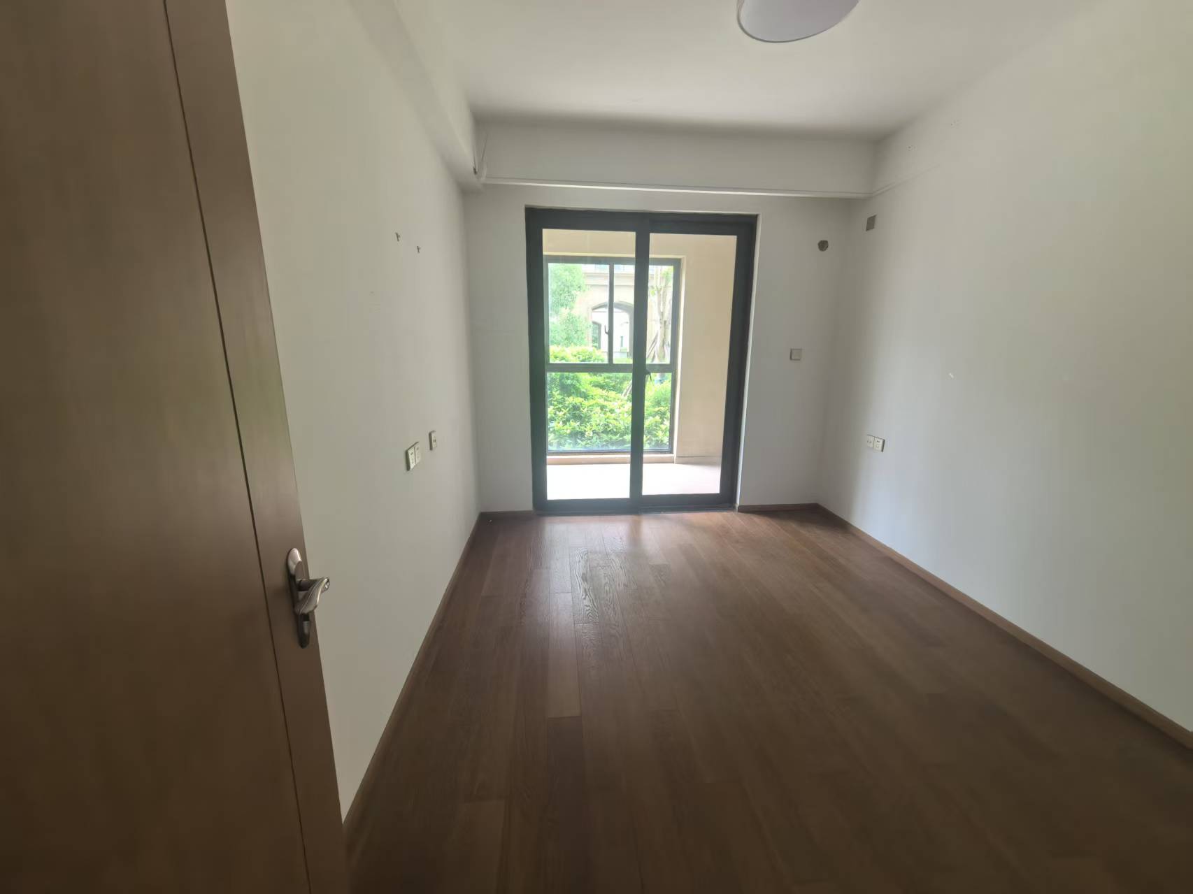 中南君悦府 2室2厅2卫 102.00m&sup2;