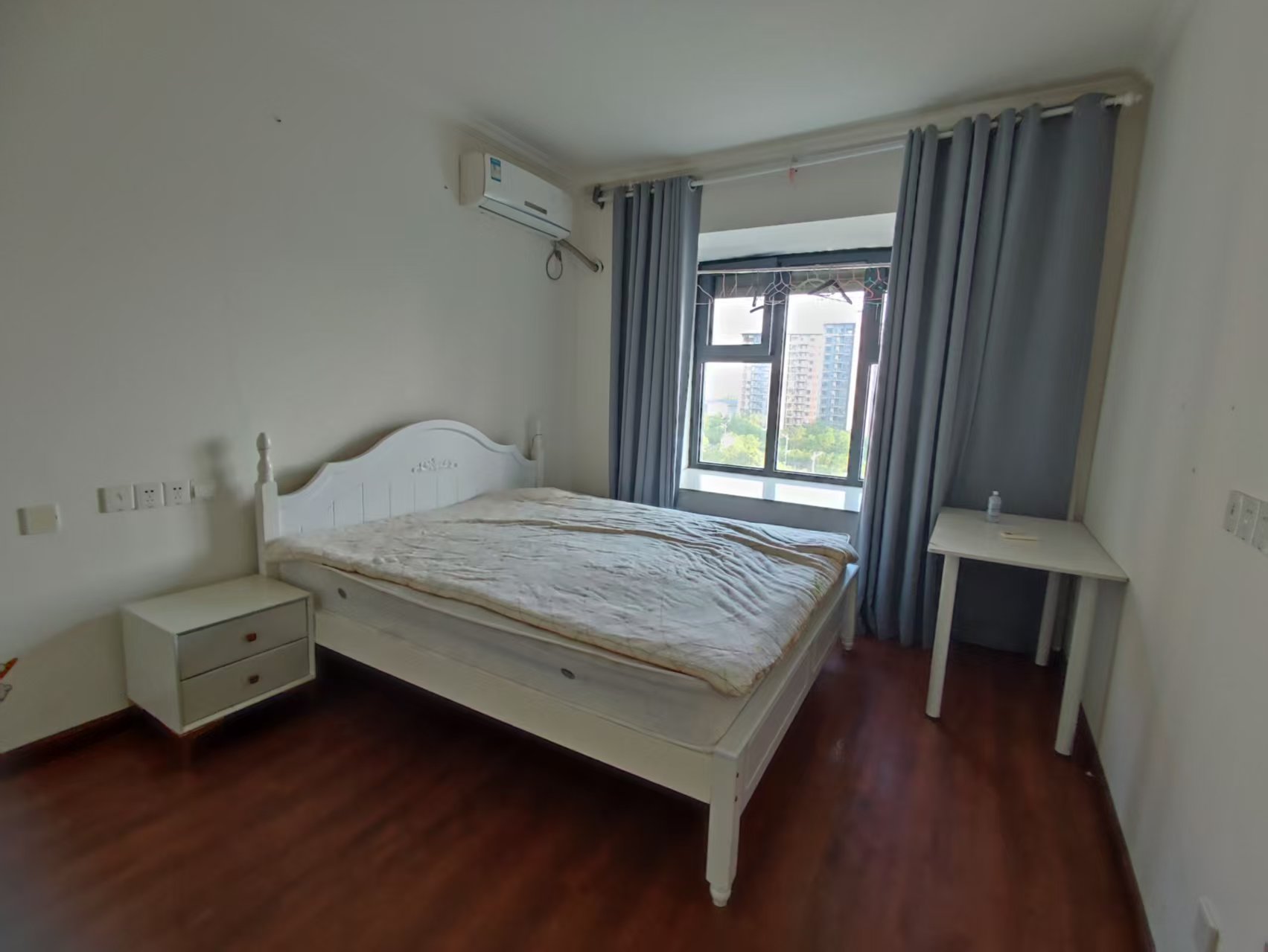 万达华府 2室1厅1卫 90m&sup2;