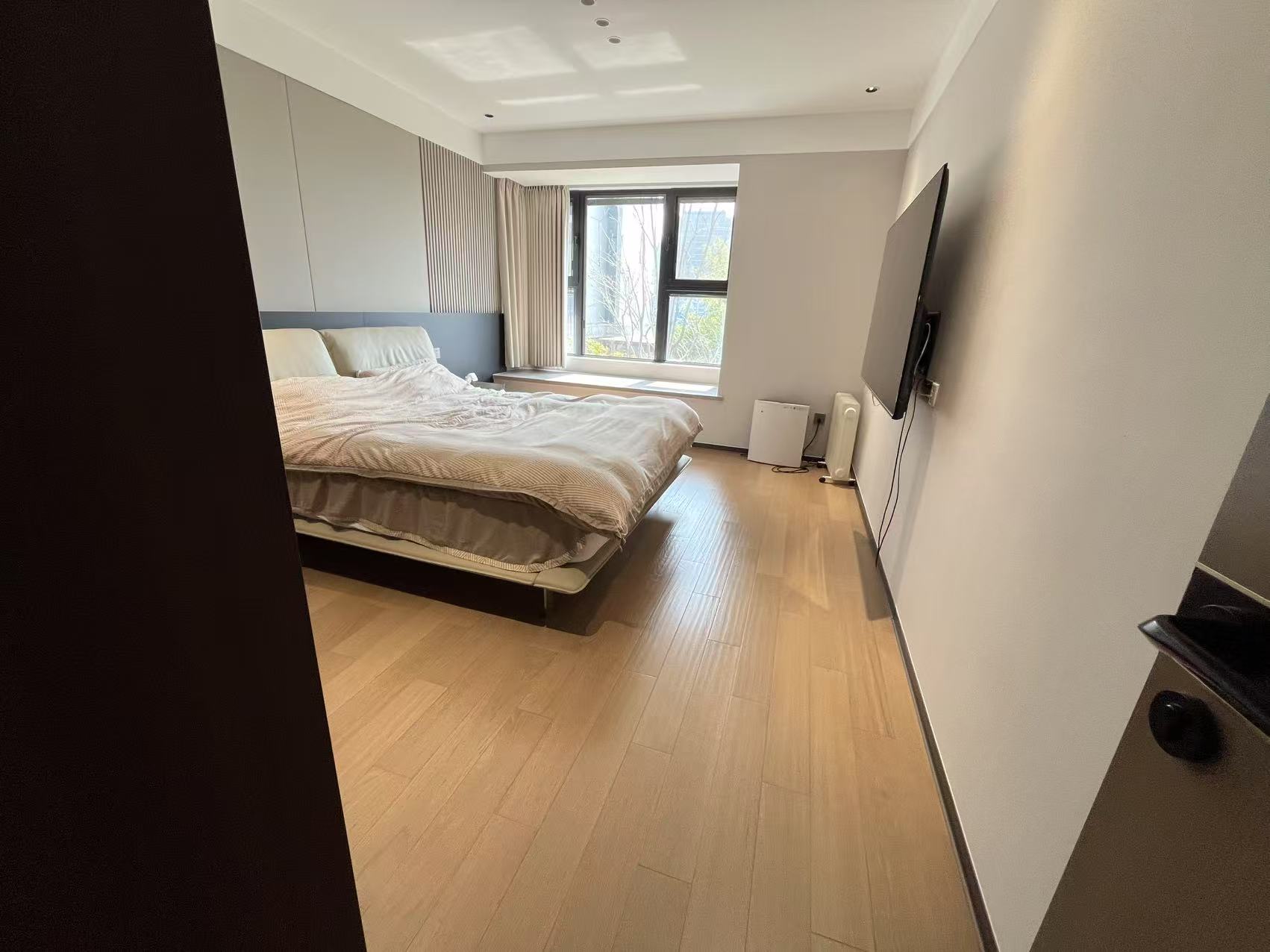 滨江道静园 3室2厅2卫 143.00m&sup2;