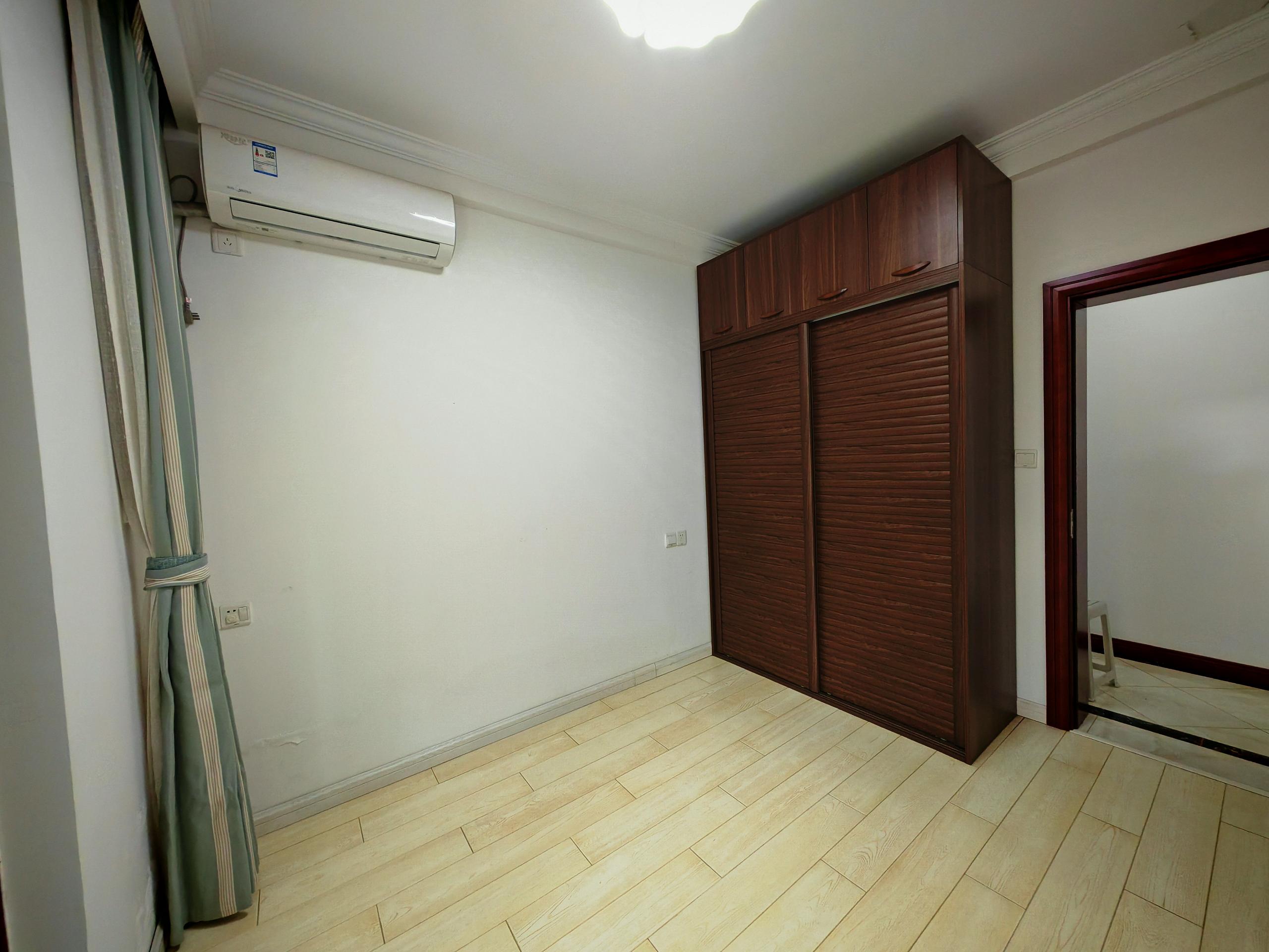 五洲御锦城 3室2厅1卫 93.00m&sup2;