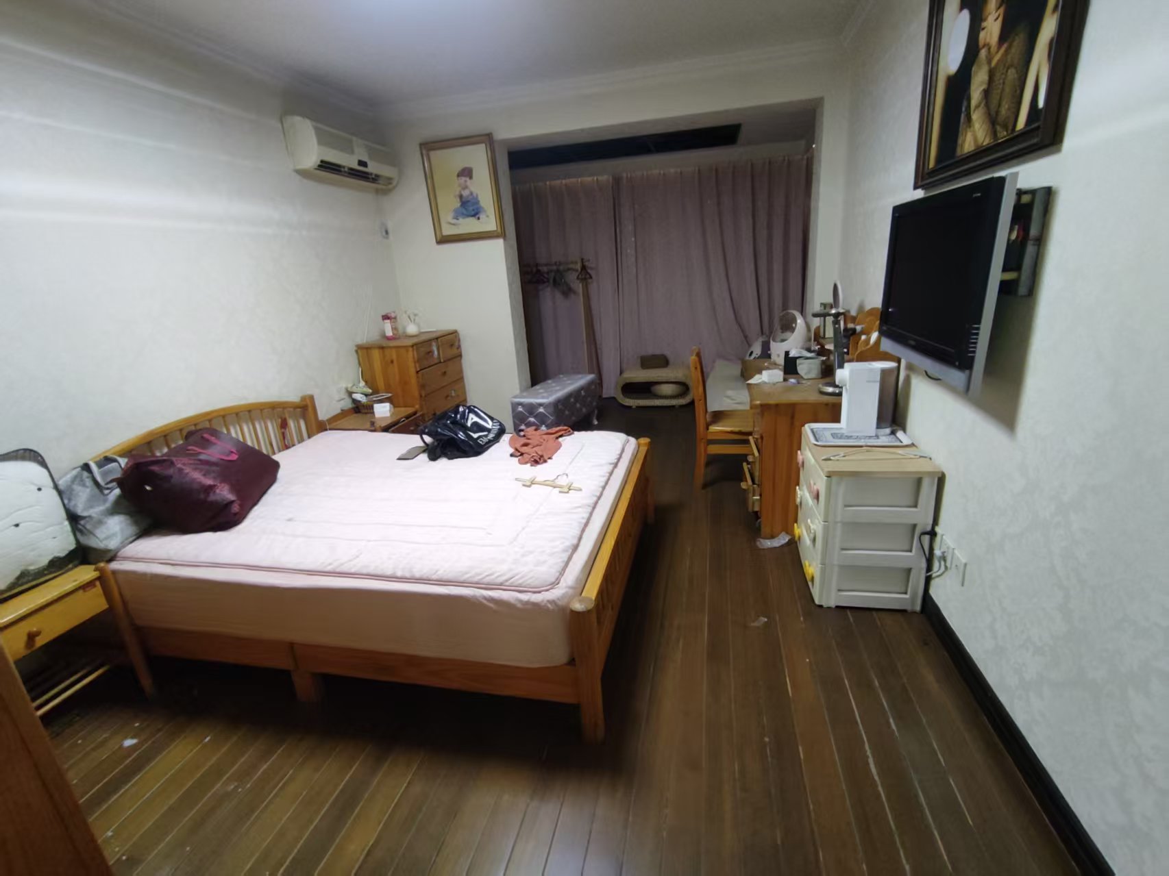 佳成花苑 3室2厅2卫 190m&sup2;