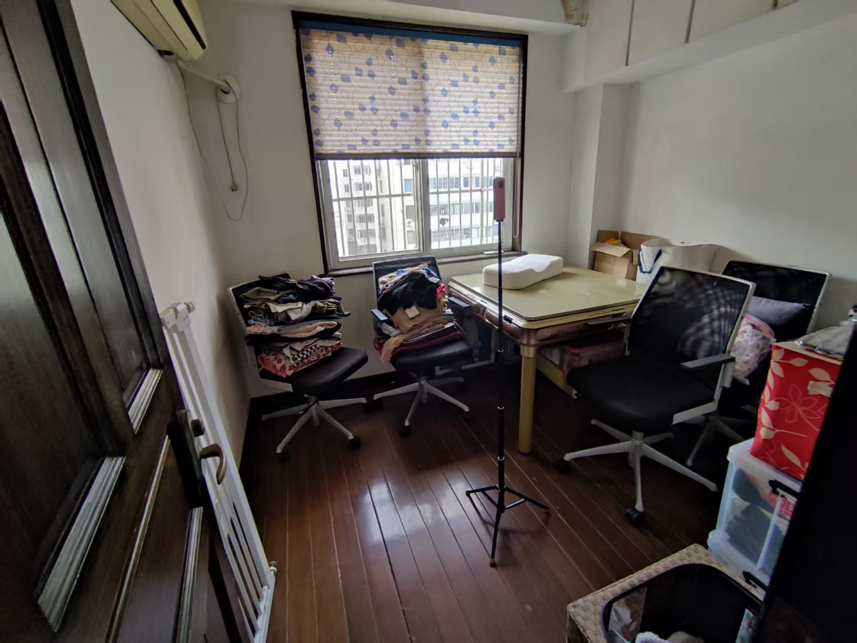 佳成花苑 3室2厅2卫 190m&sup2;