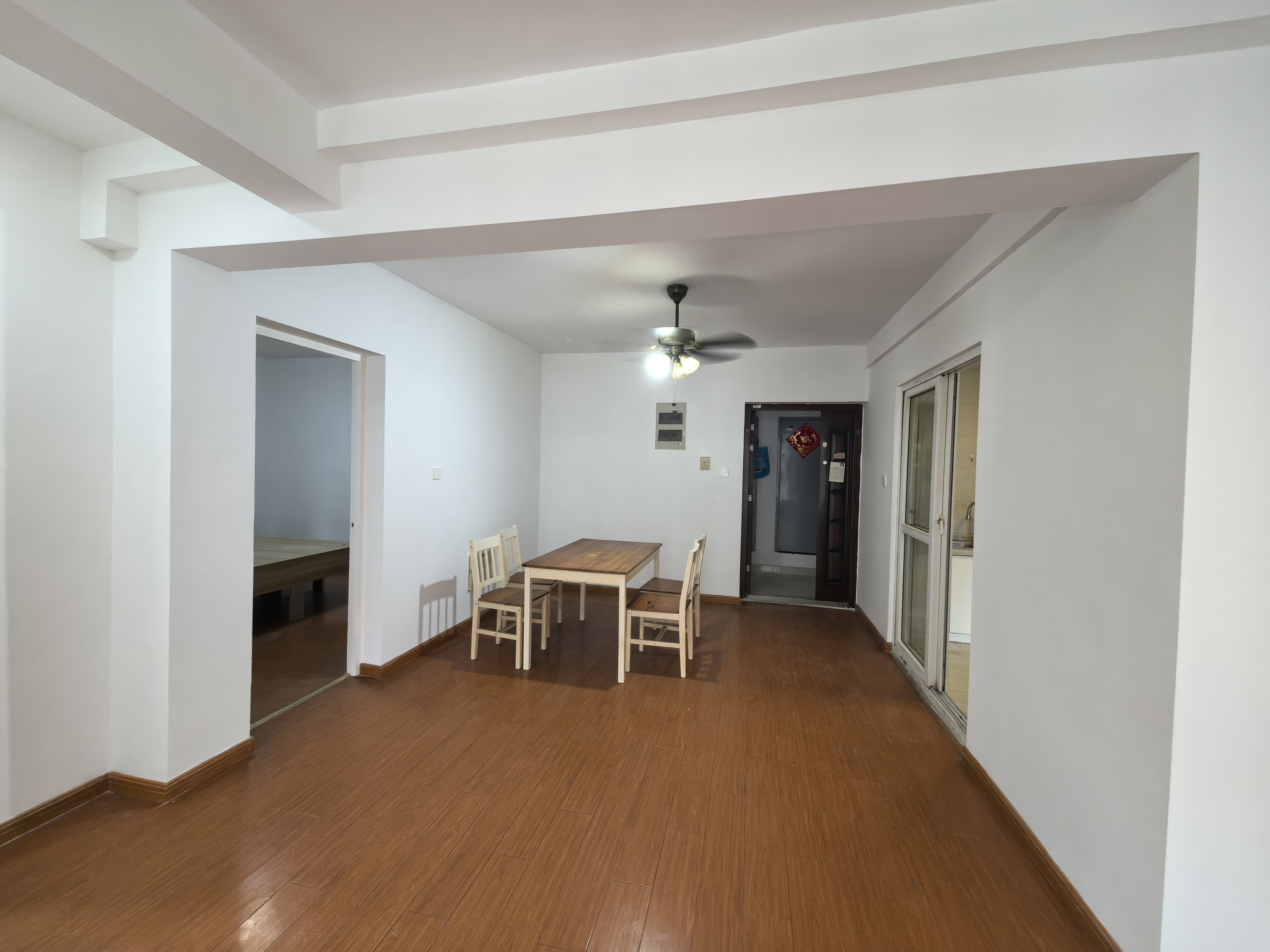 江景苑小区 2室1厅1卫 88m²