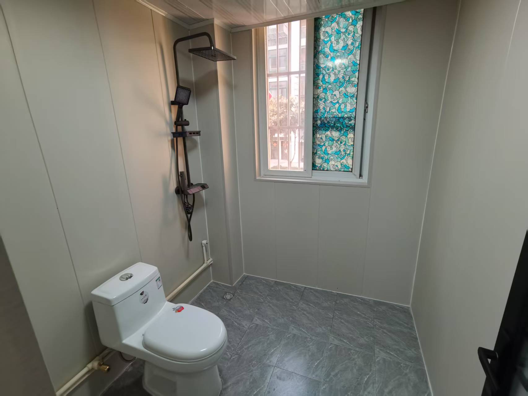 源兴花苑南区 1室1厅1卫 68m&sup2;