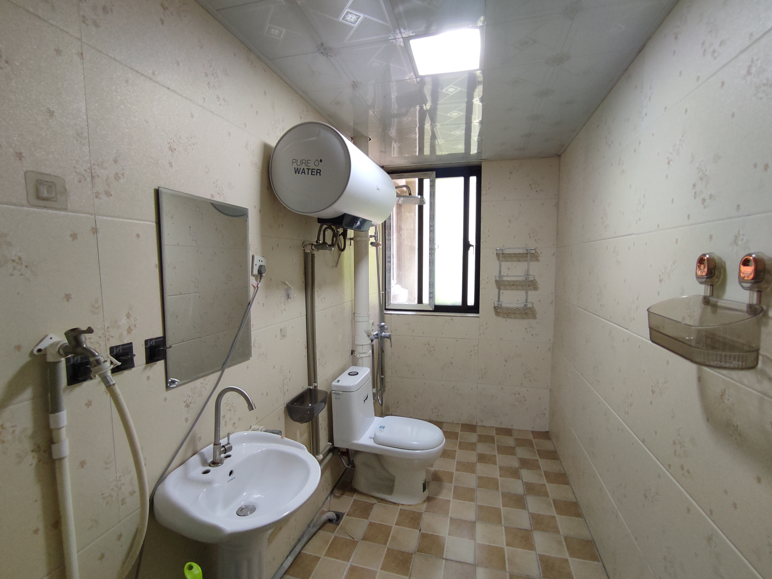 紫东南苑 1室厅卫 25m&sup2;