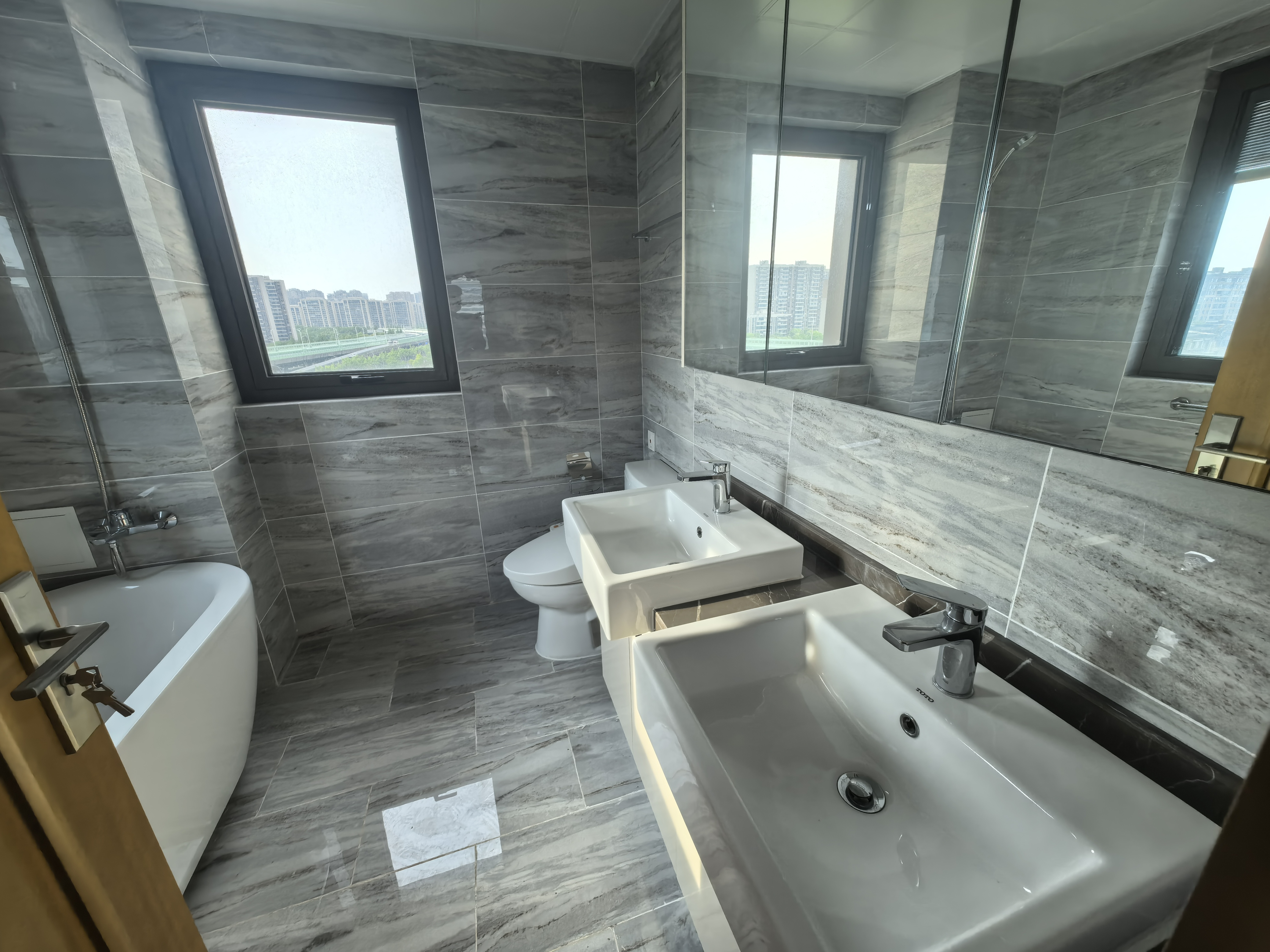 远创东樾 4室2厅3卫 153.74m&sup2;