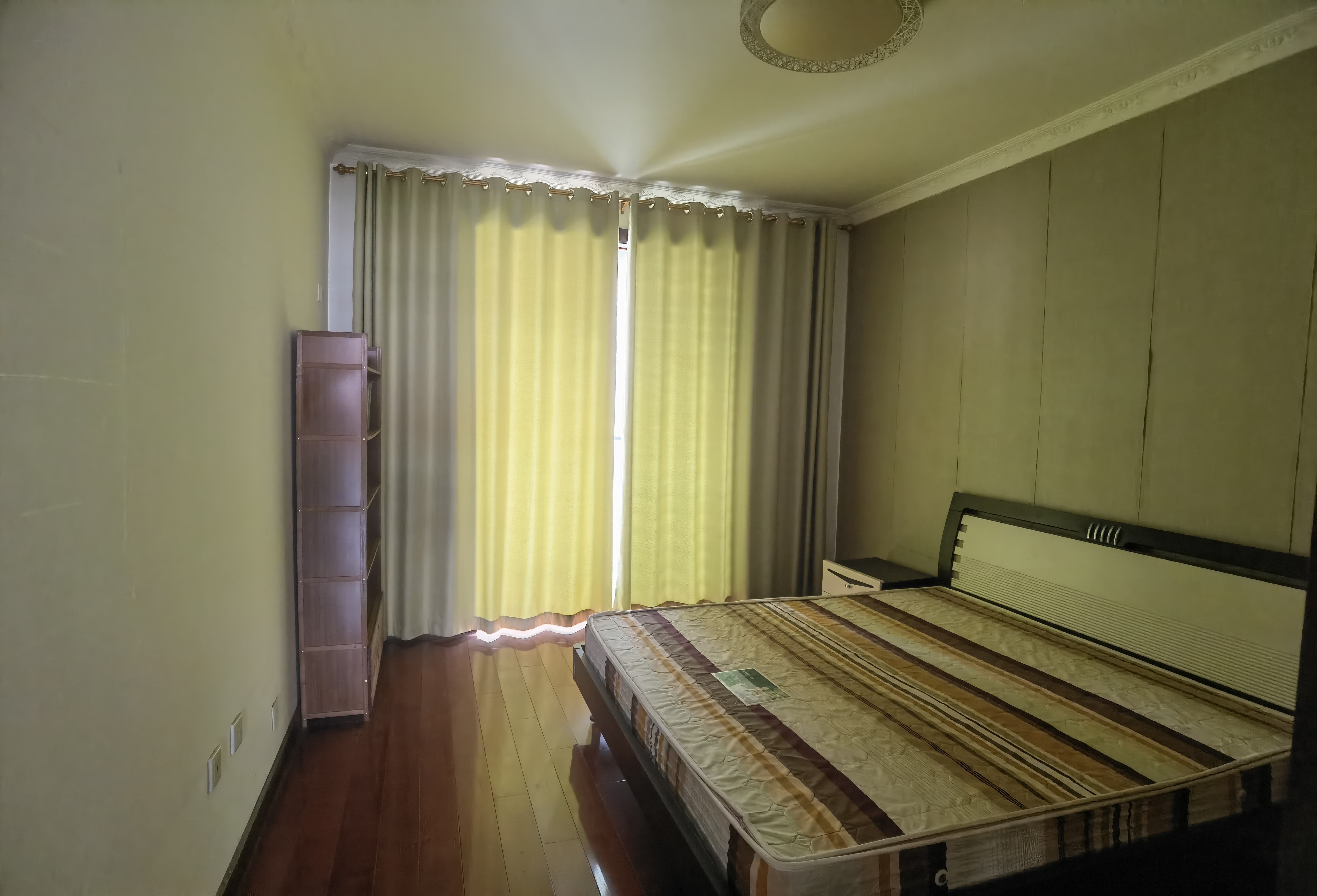 城东小区 3室2厅1卫 110m&sup2;