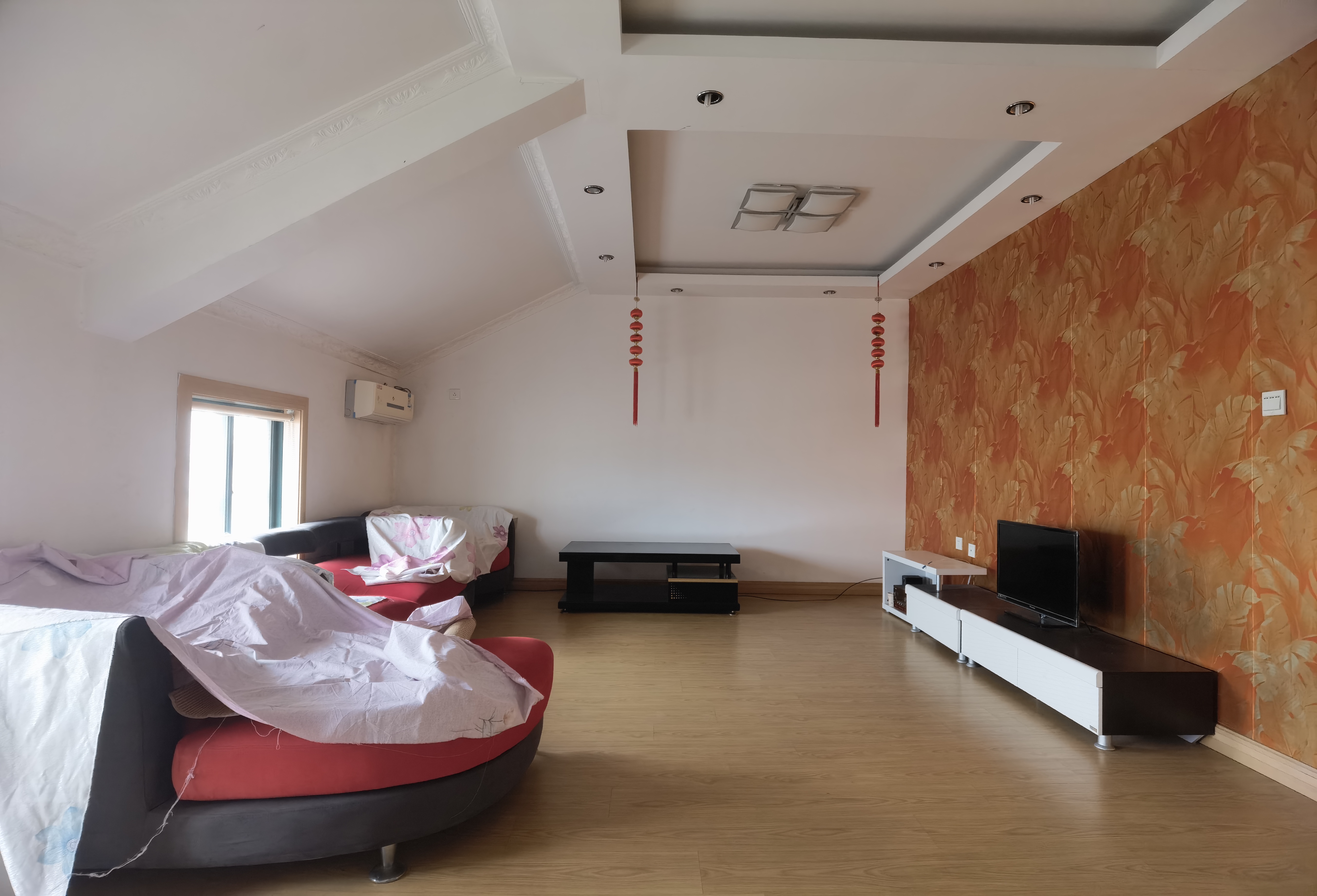 城东小区 3室2厅1卫 110m&sup2;