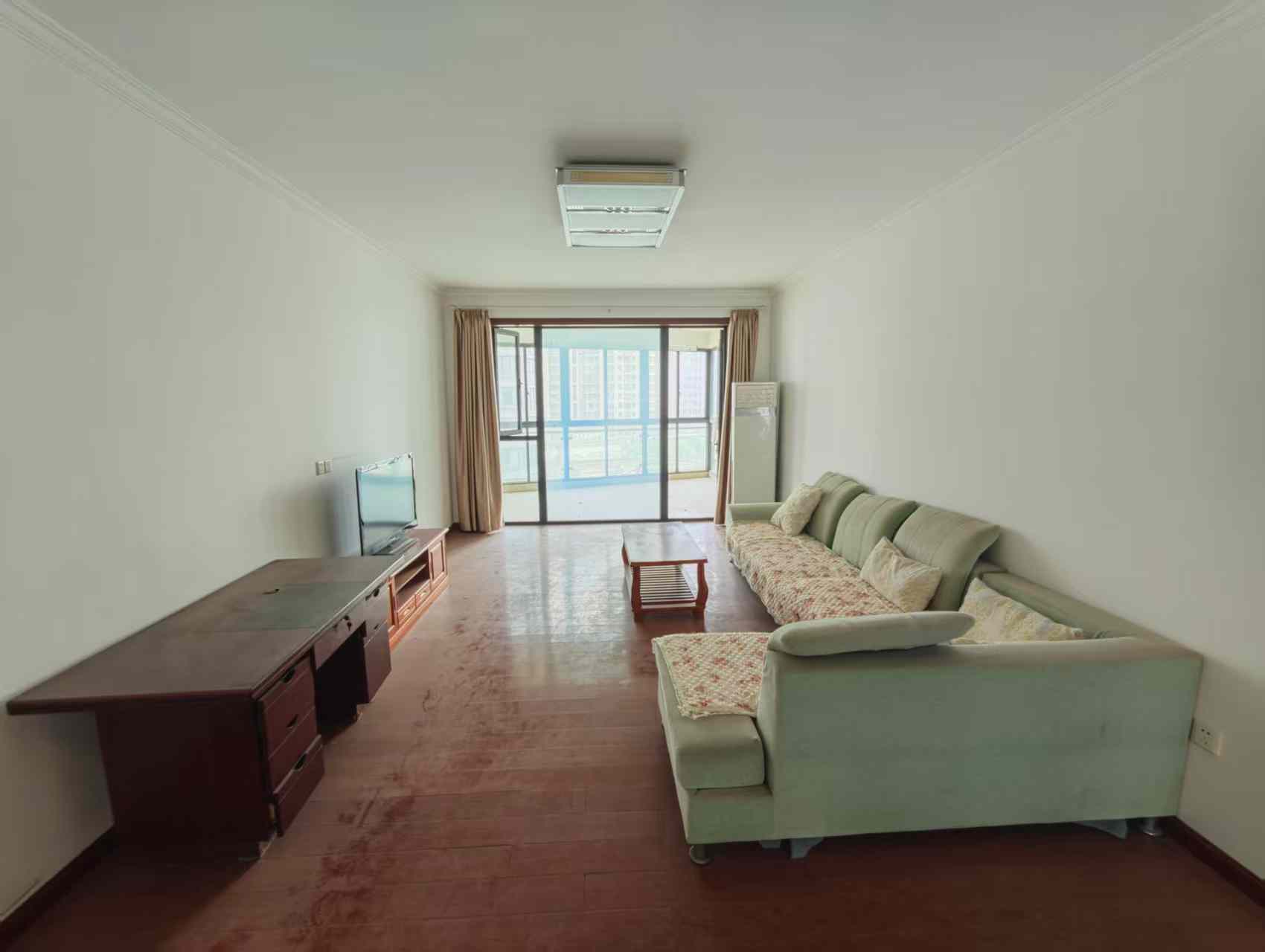 中南世纪城北区 3室2厅2卫 157m&sup2;