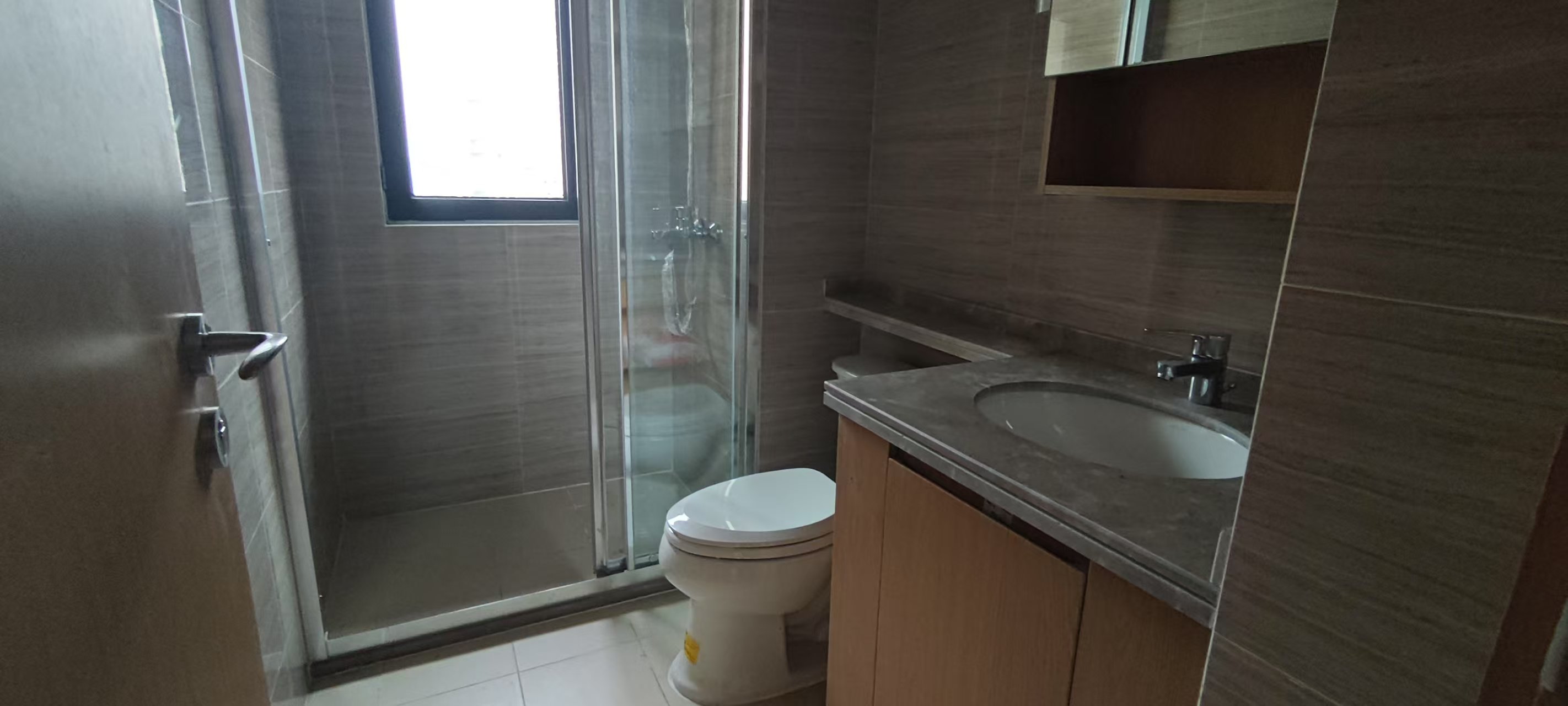 绿地新里城 3室2厅2卫 115m&sup2;
