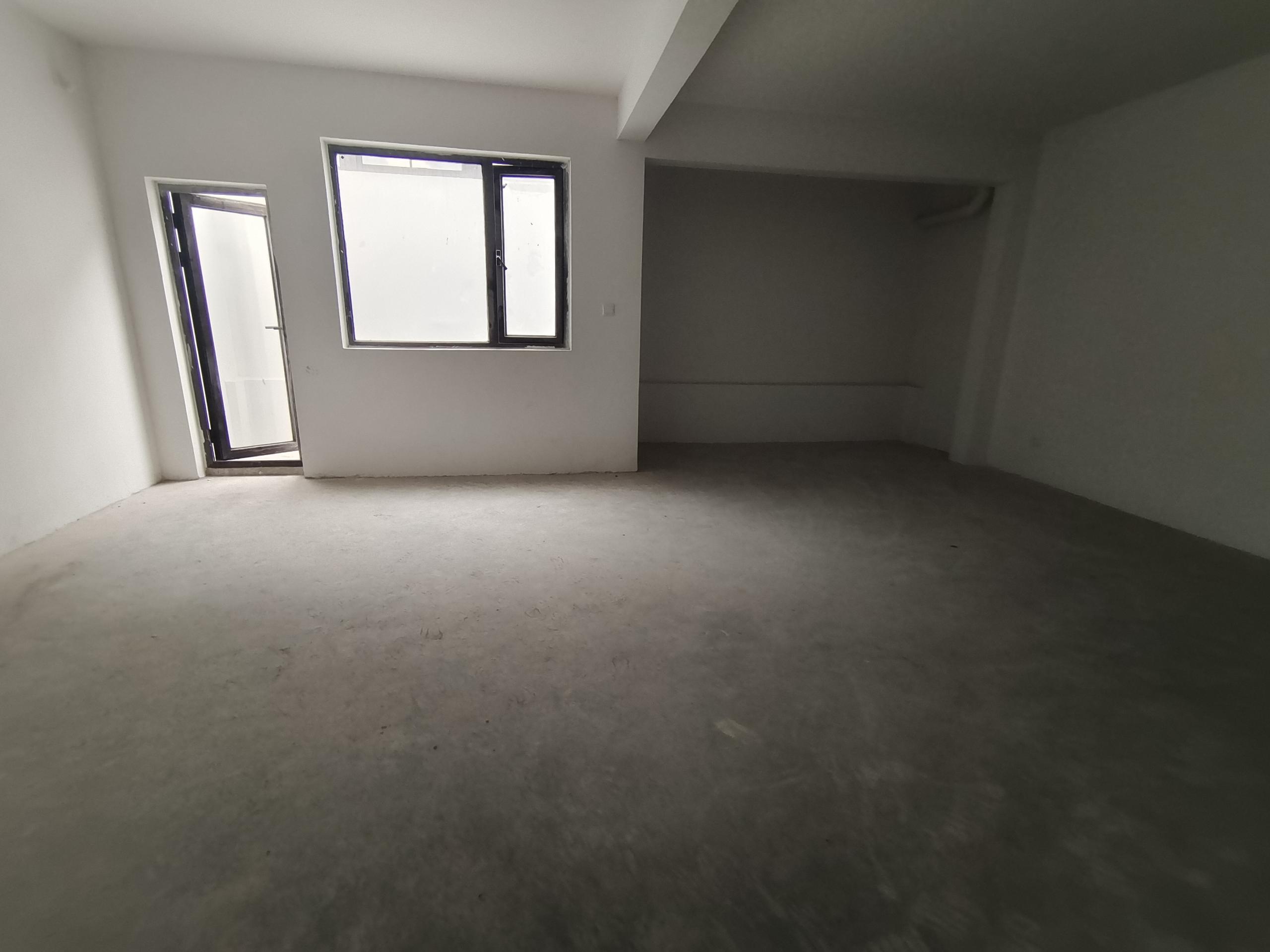 云樾东方 3室2厅3卫 152.00m&sup2;