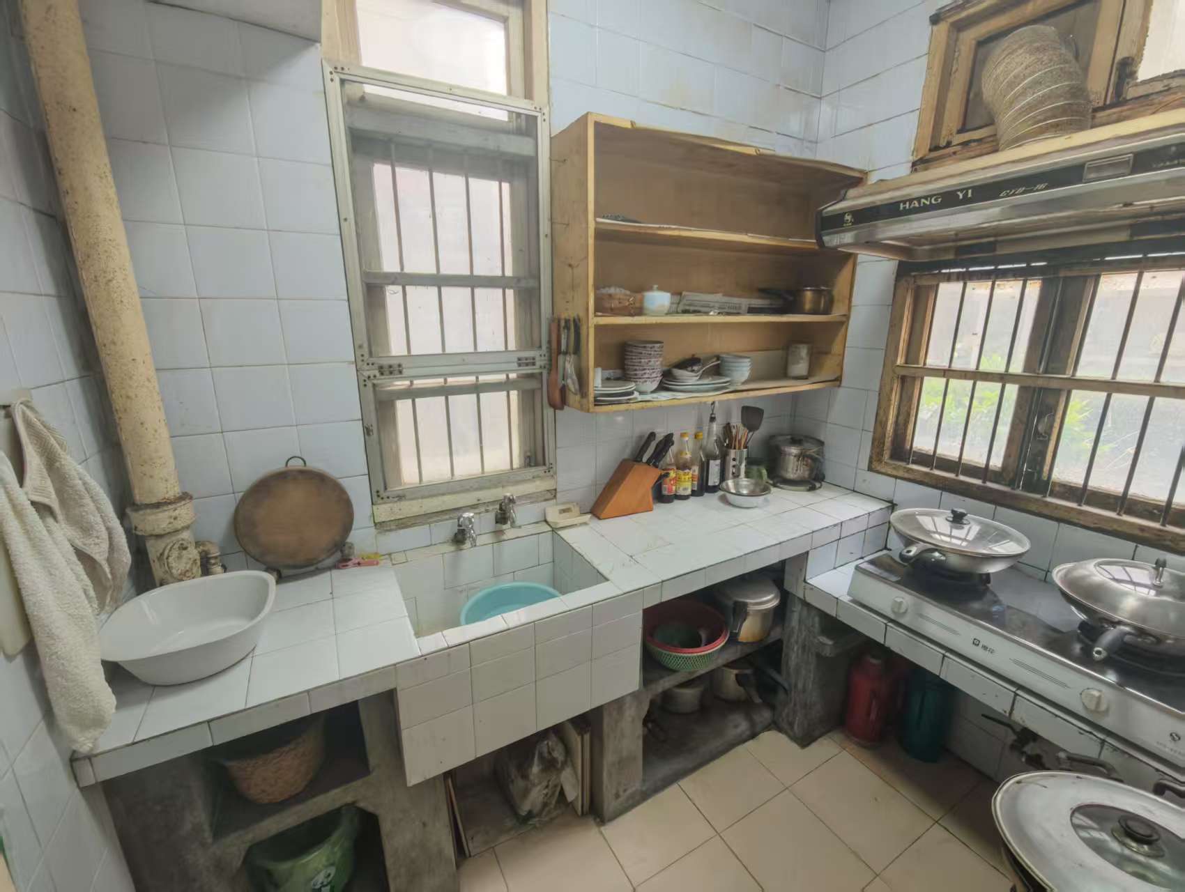 易家桥新村 1室1厅1卫 46m&sup2;