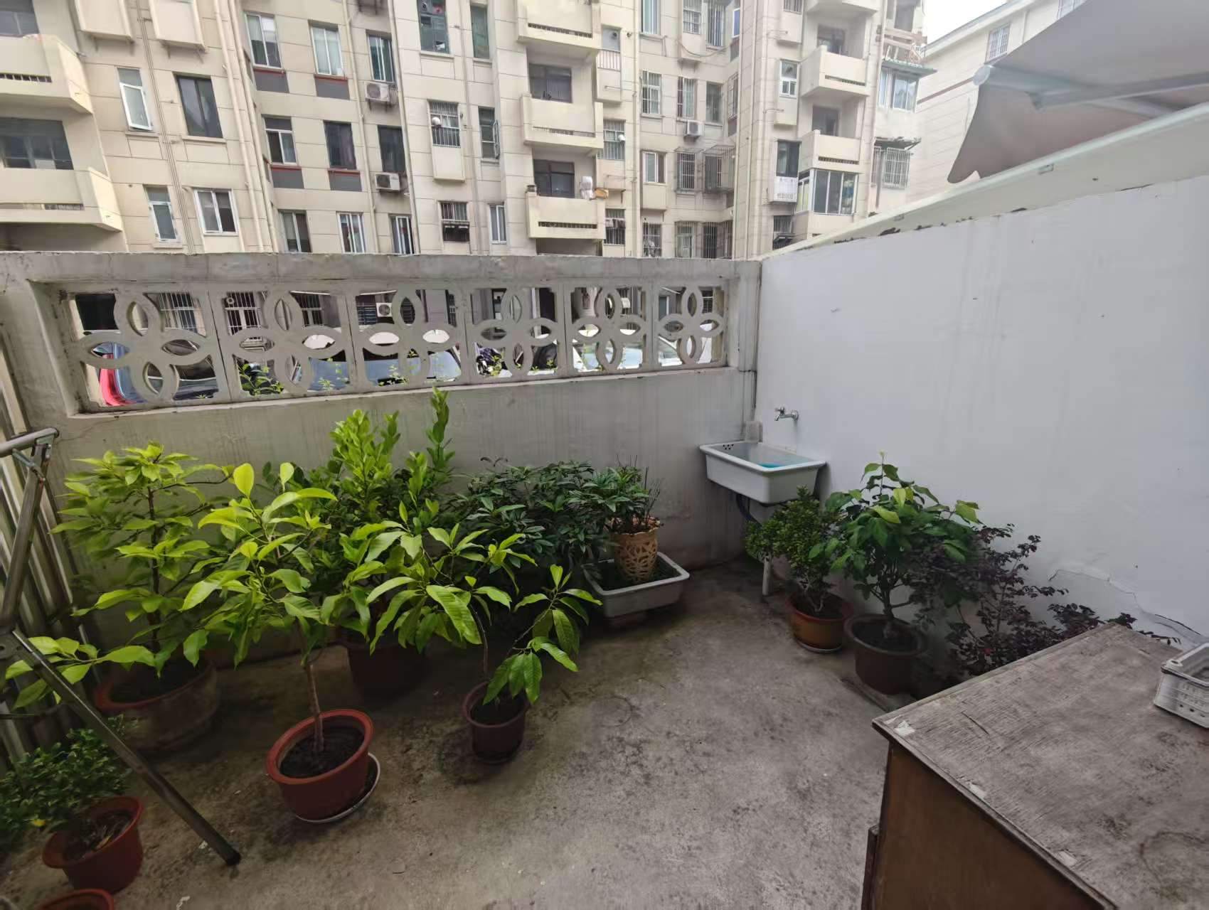 易家桥新村 1室1厅1卫 46m&sup2;