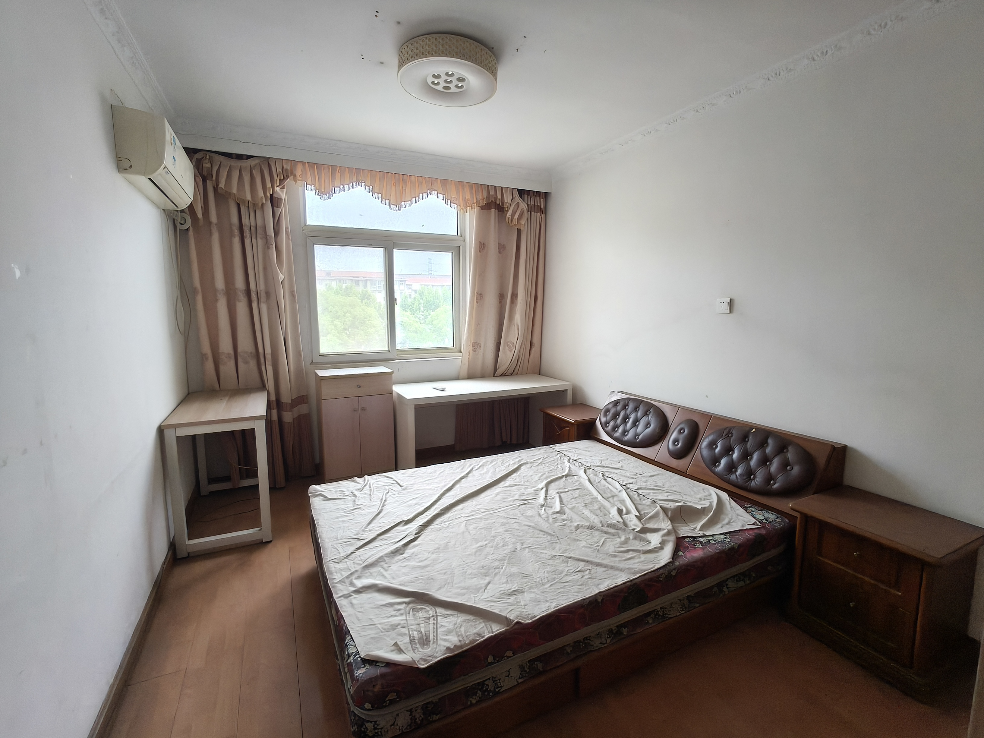 虹桥新村(朝霞路) 2室1厅1卫 68m&sup2;