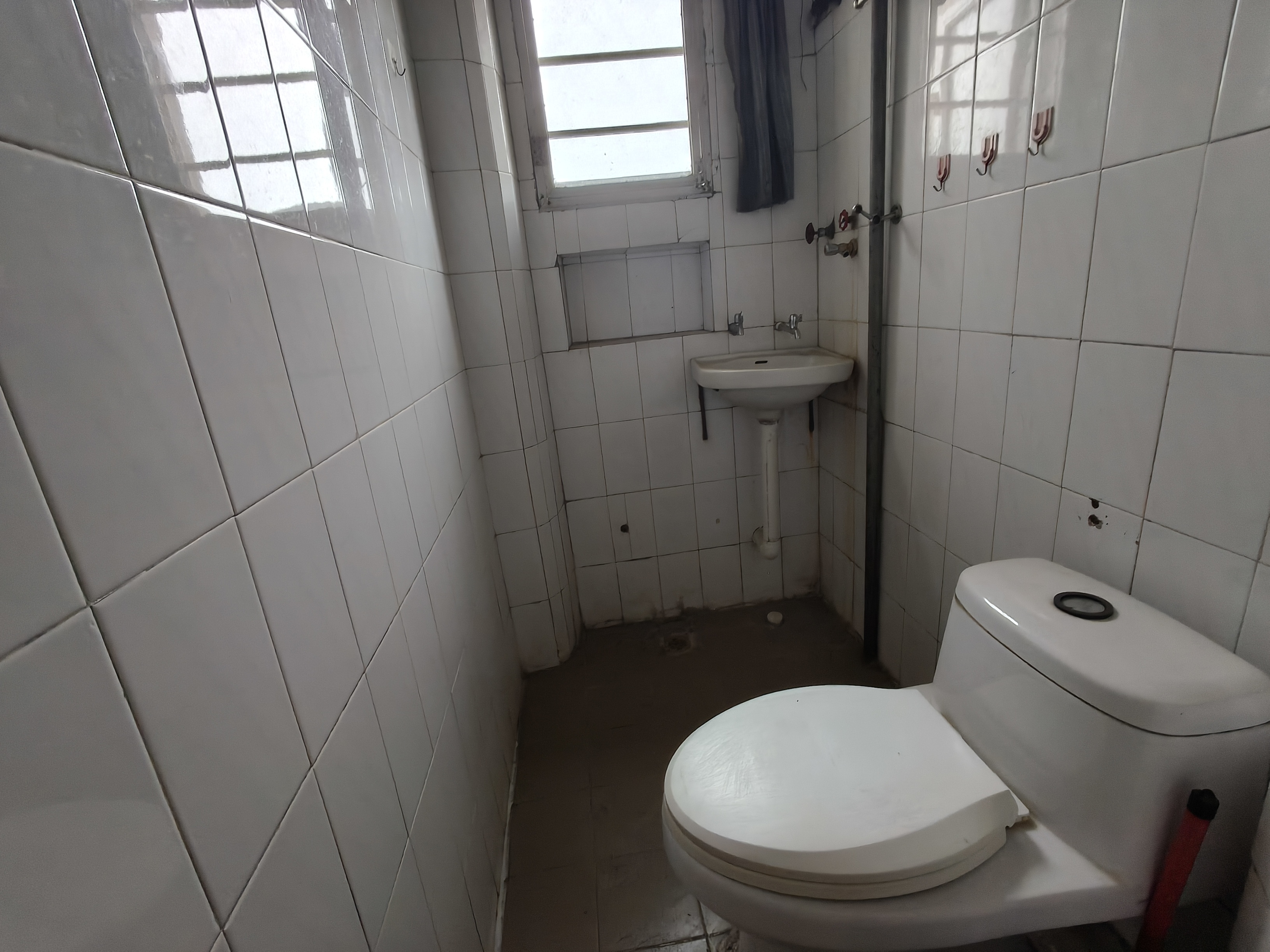 虹桥新村(朝霞路) 2室1厅1卫 68m&sup2;