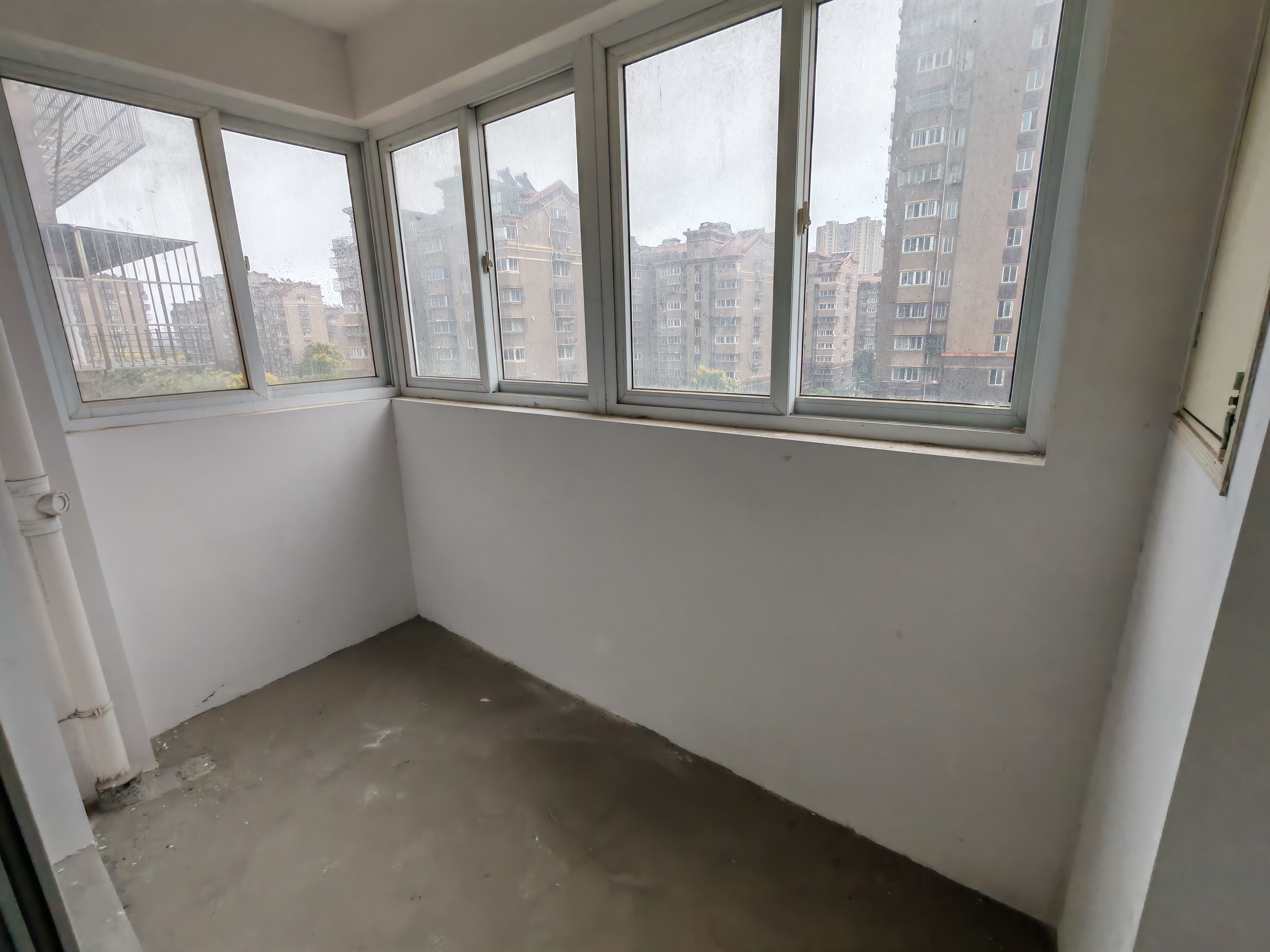 江海东苑 2室2厅1卫 89m&sup2;