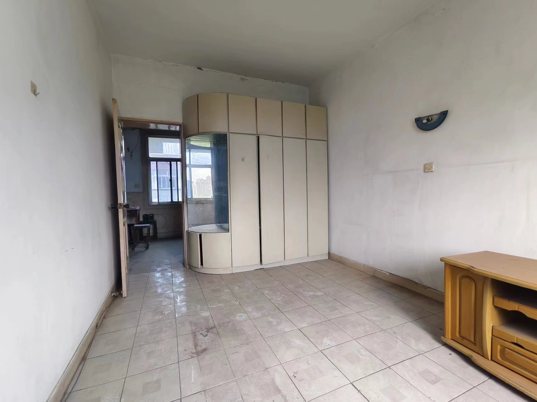 光明新村 2室1厅1卫 65m&sup2;