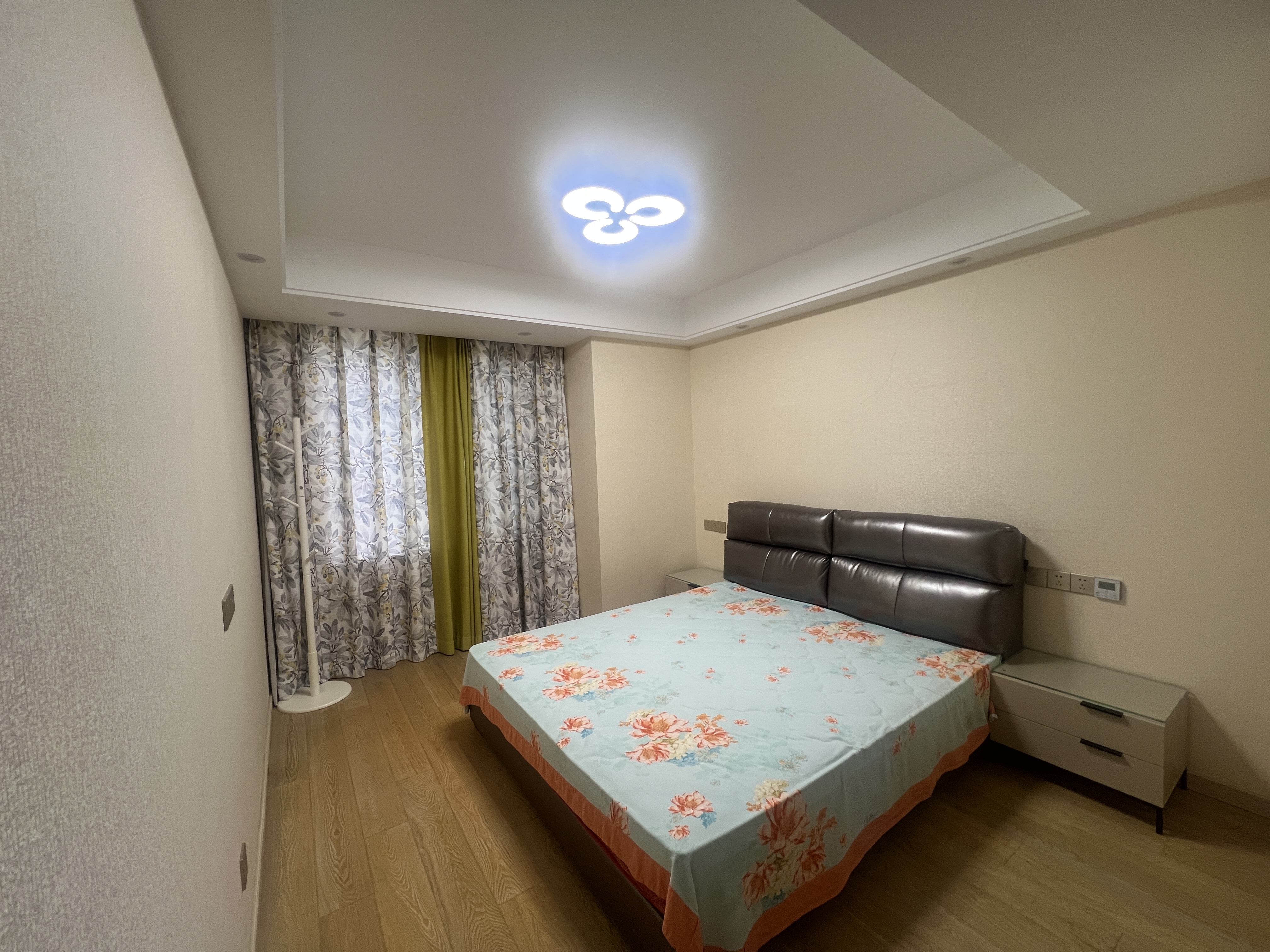 盛鑫&middot;南湖学府 3室2厅2卫 172.00m&sup2;
