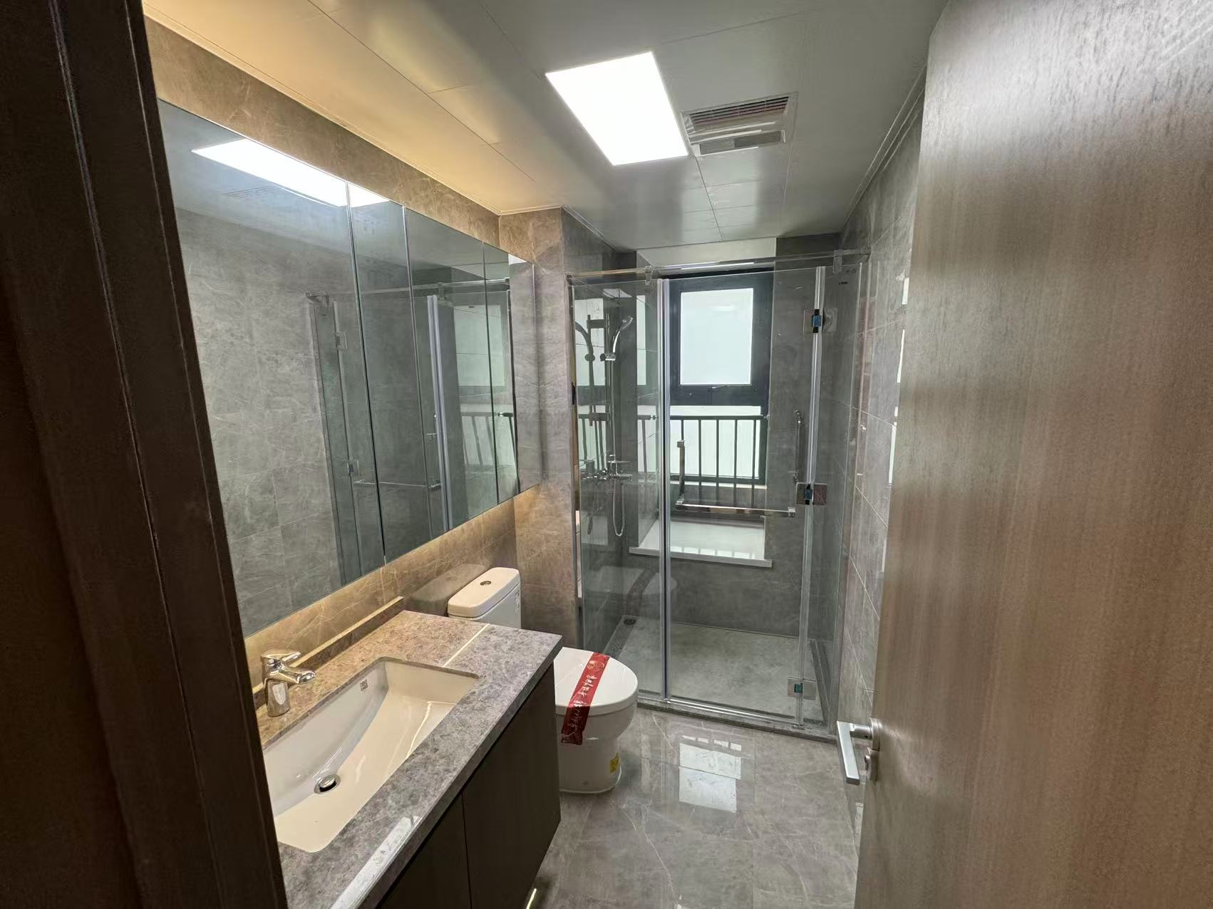 卓越府 4室2厅2卫 125m&sup2;