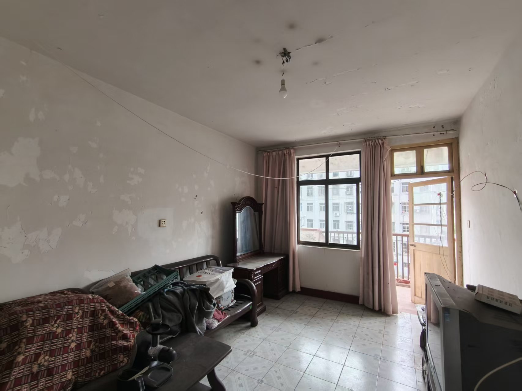 八角亭小区 2室1厅1卫 80m&sup2;