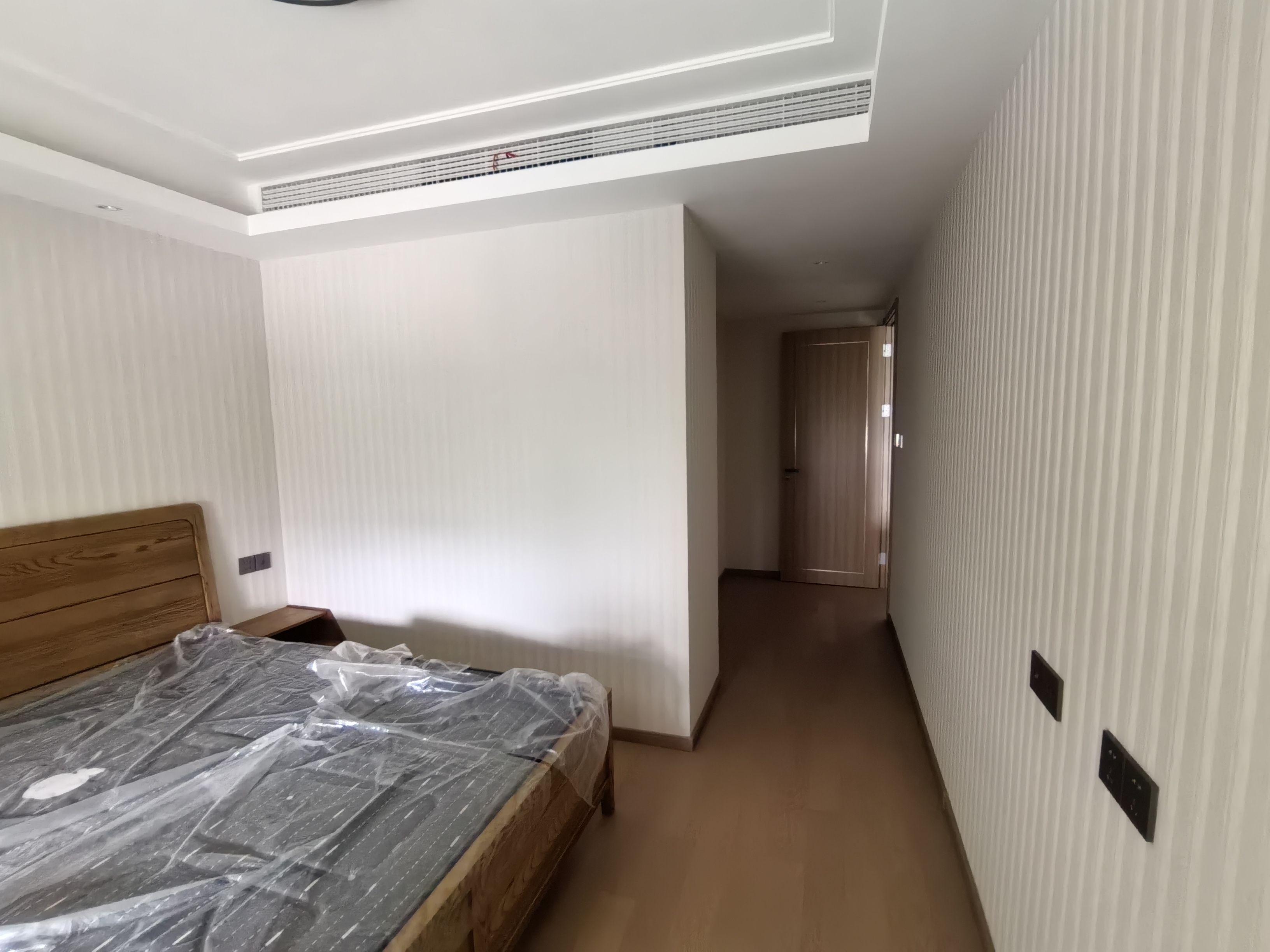 龙湖天宸源著 3室2厅2卫 117m&sup2;