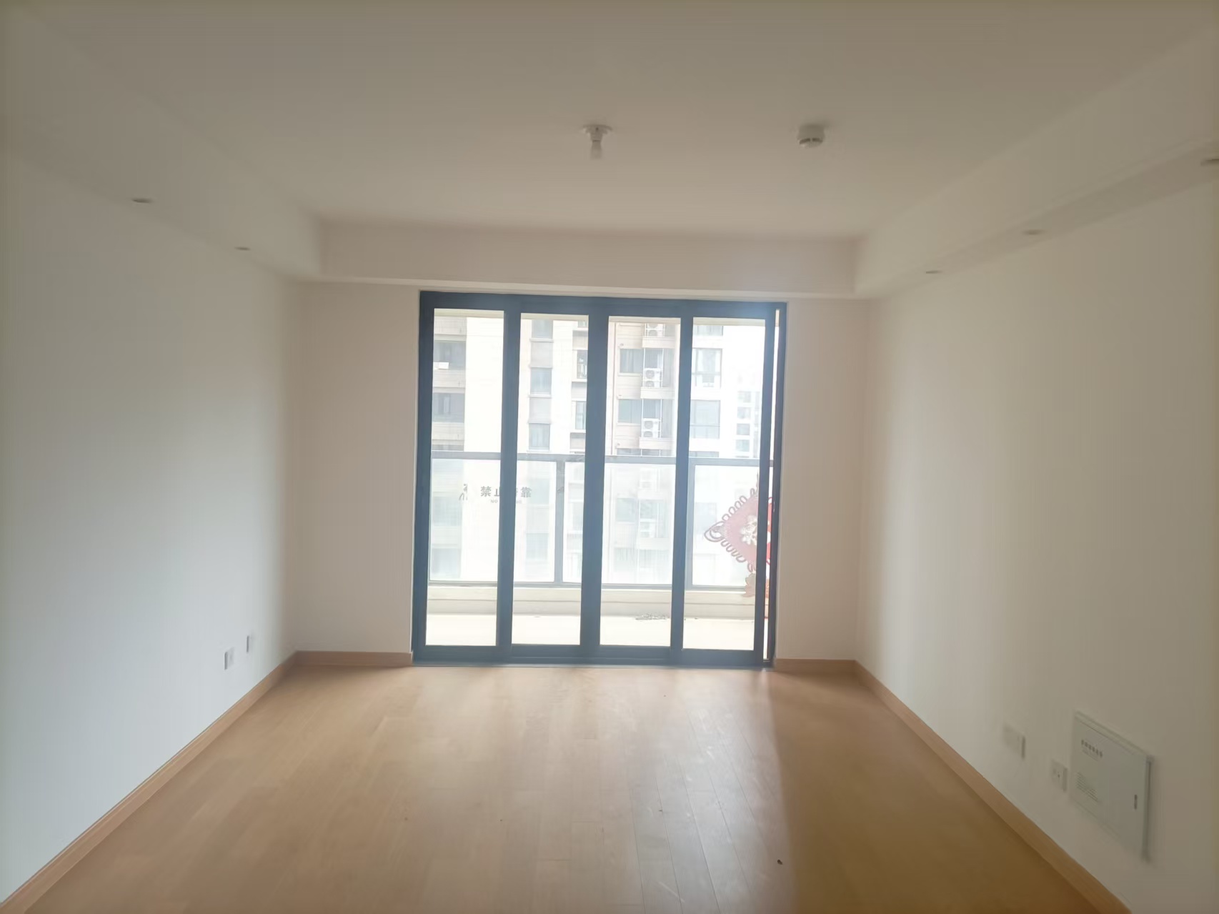 时光漫城 4室2厅2卫 125m&sup2;