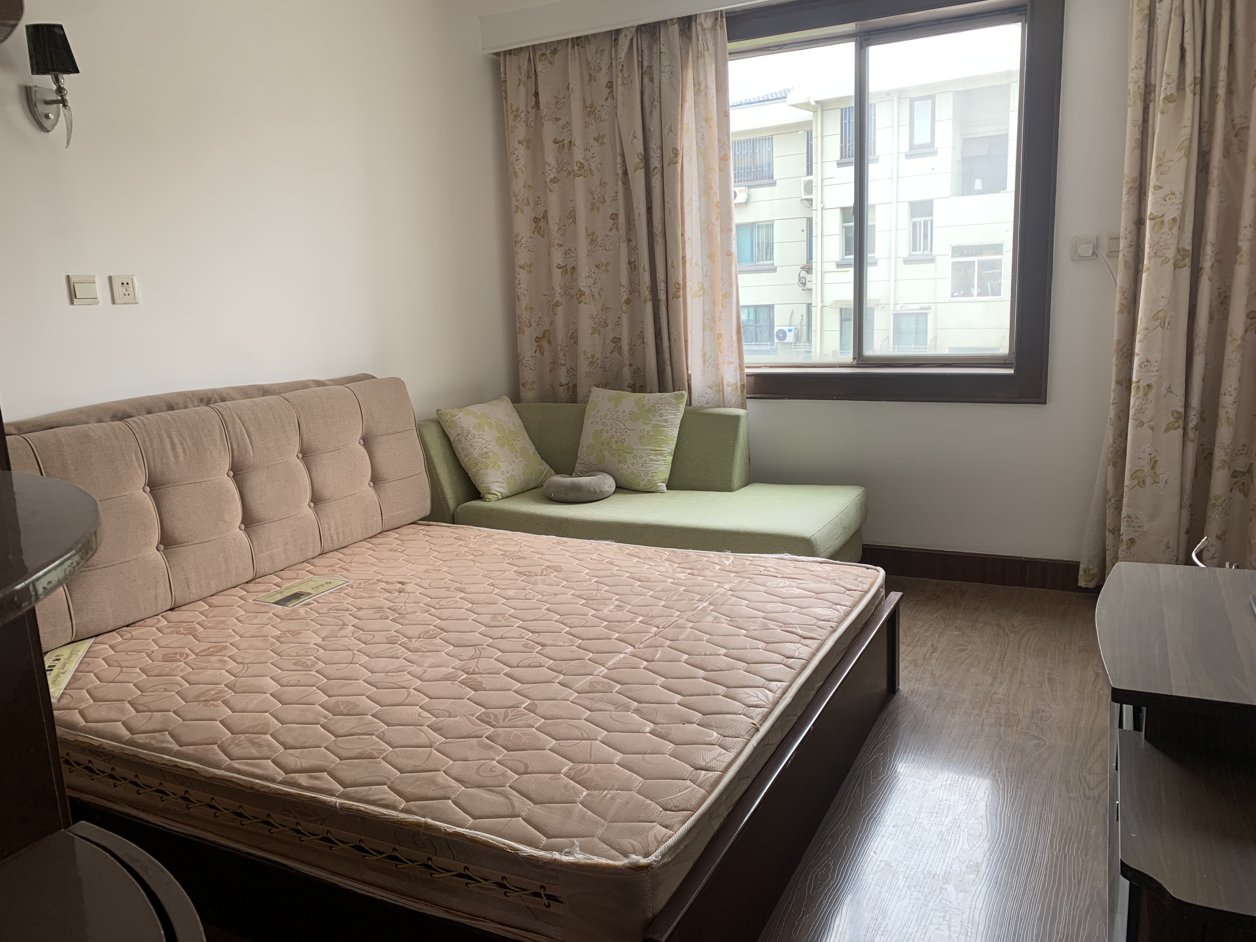银花苑 2室1厅1卫 83.12m&sup2;