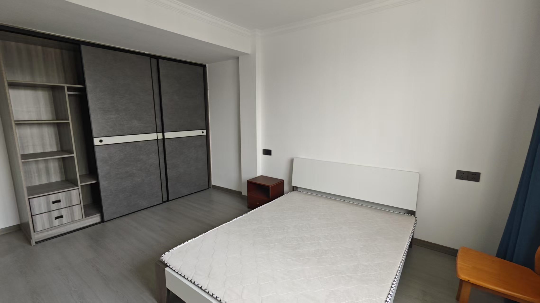 和谐怡园佳苑 4室1厅1卫 130m&sup2;