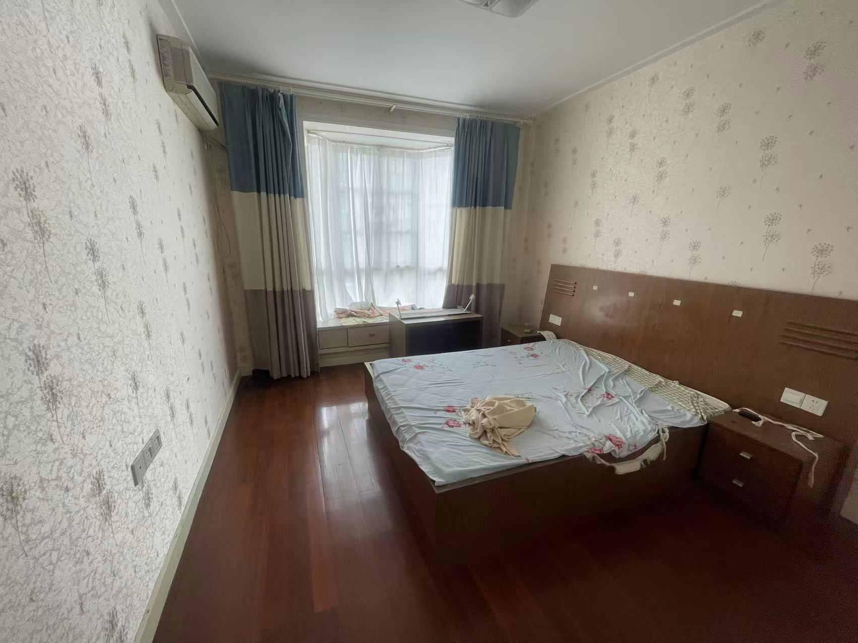 星源花苑 3室2厅1卫 155m&sup2;