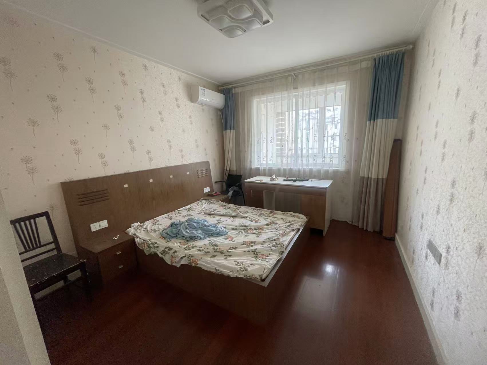 星源花苑 3室2厅1卫 155m&sup2;