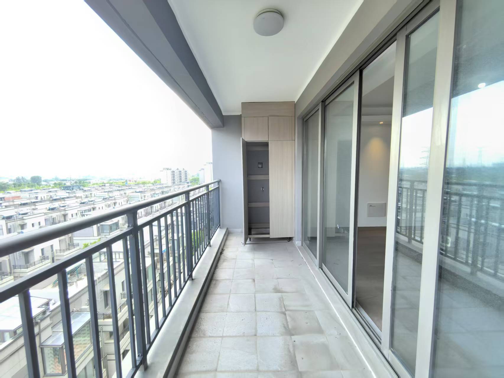 融信&middot;澜宸 3室2厅2卫 119.74m&sup2;