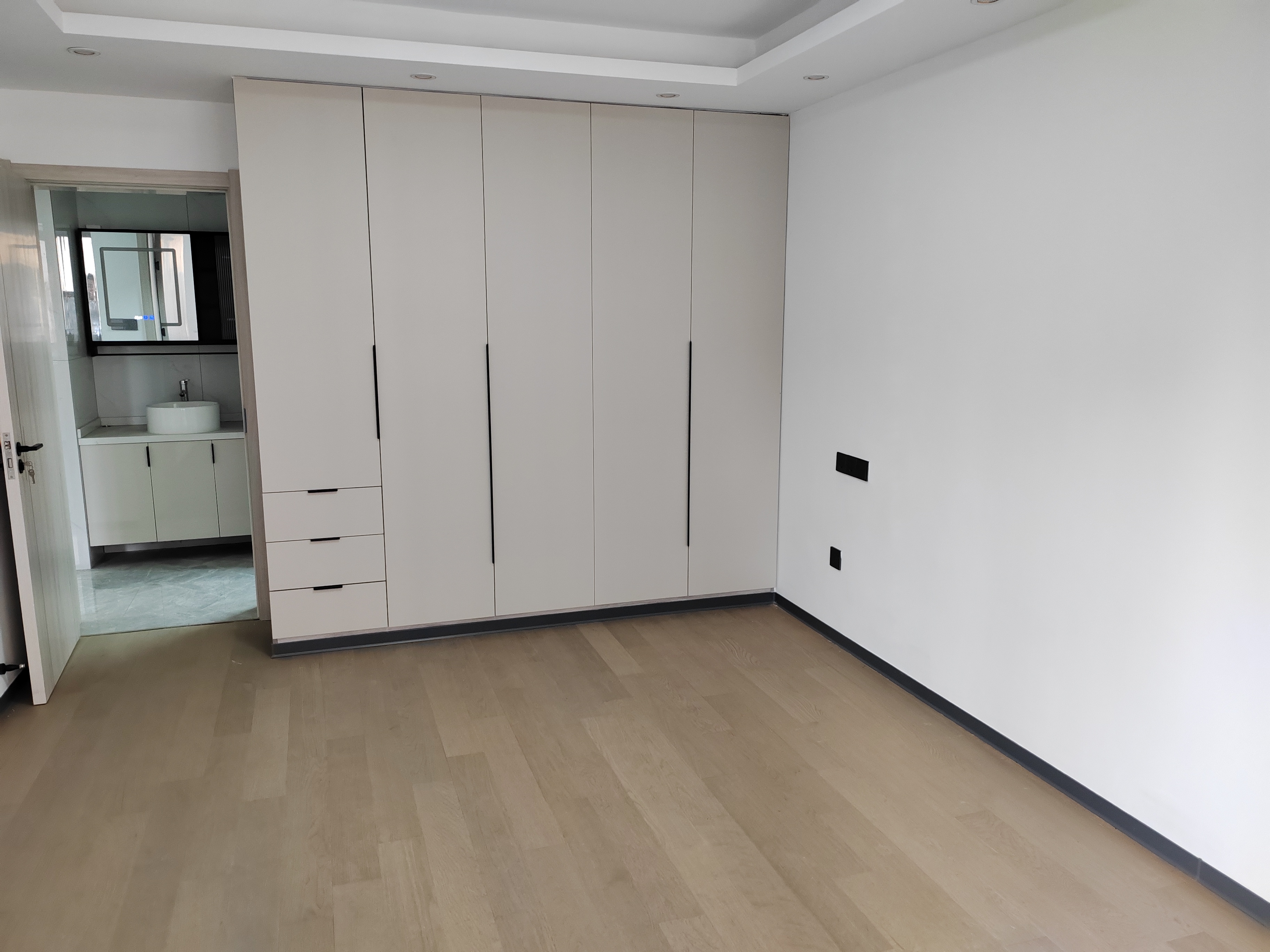 世家花园 3室1厅1卫 88.14m&sup2;