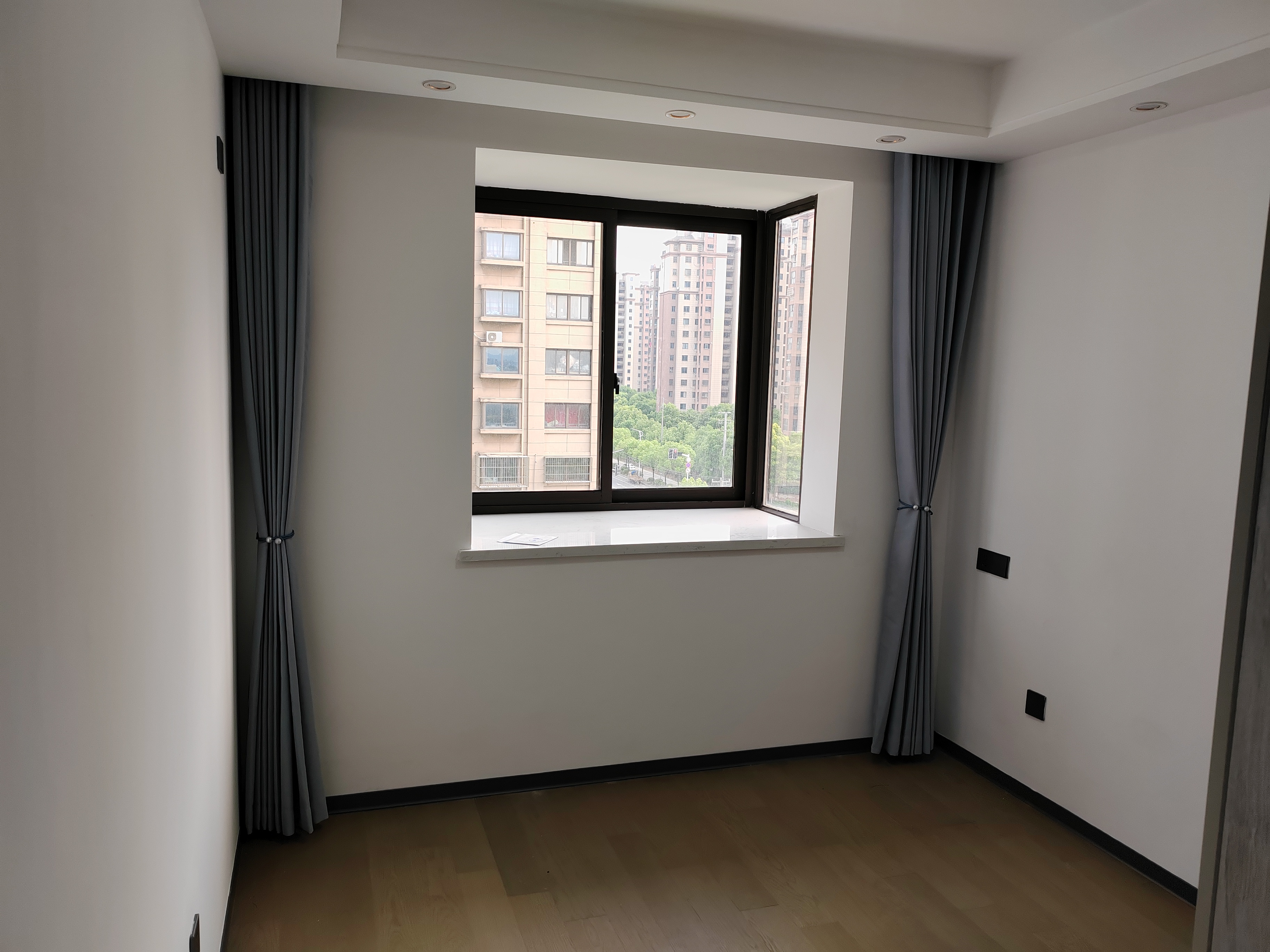 世家花园 3室1厅1卫 88.14m&sup2;