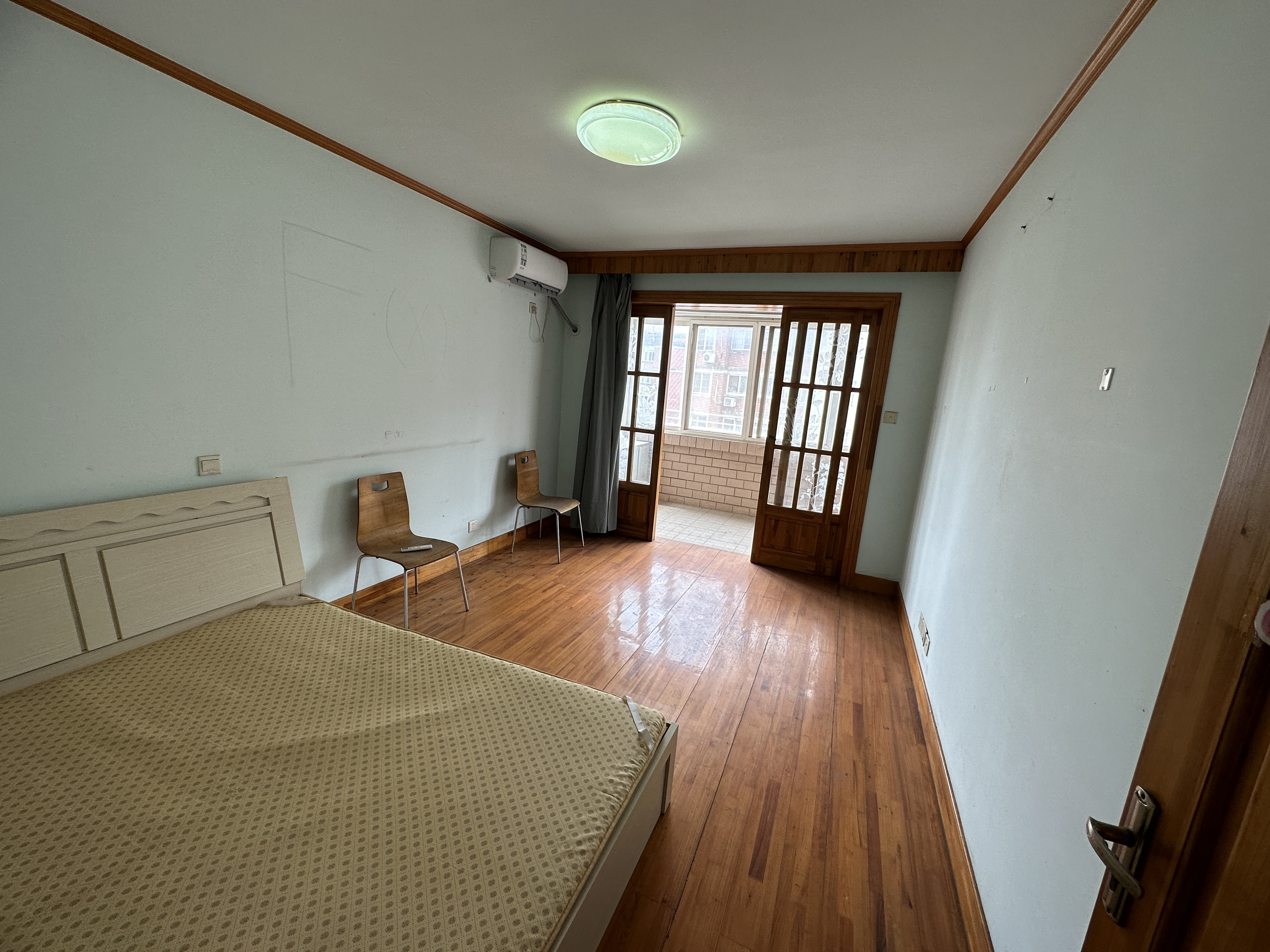 龙王桥新村 4室1厅1卫 125.00m&sup2;