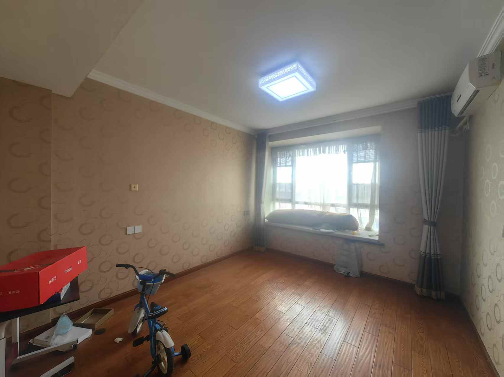未来锦城 2室1厅1卫 90m&sup2;