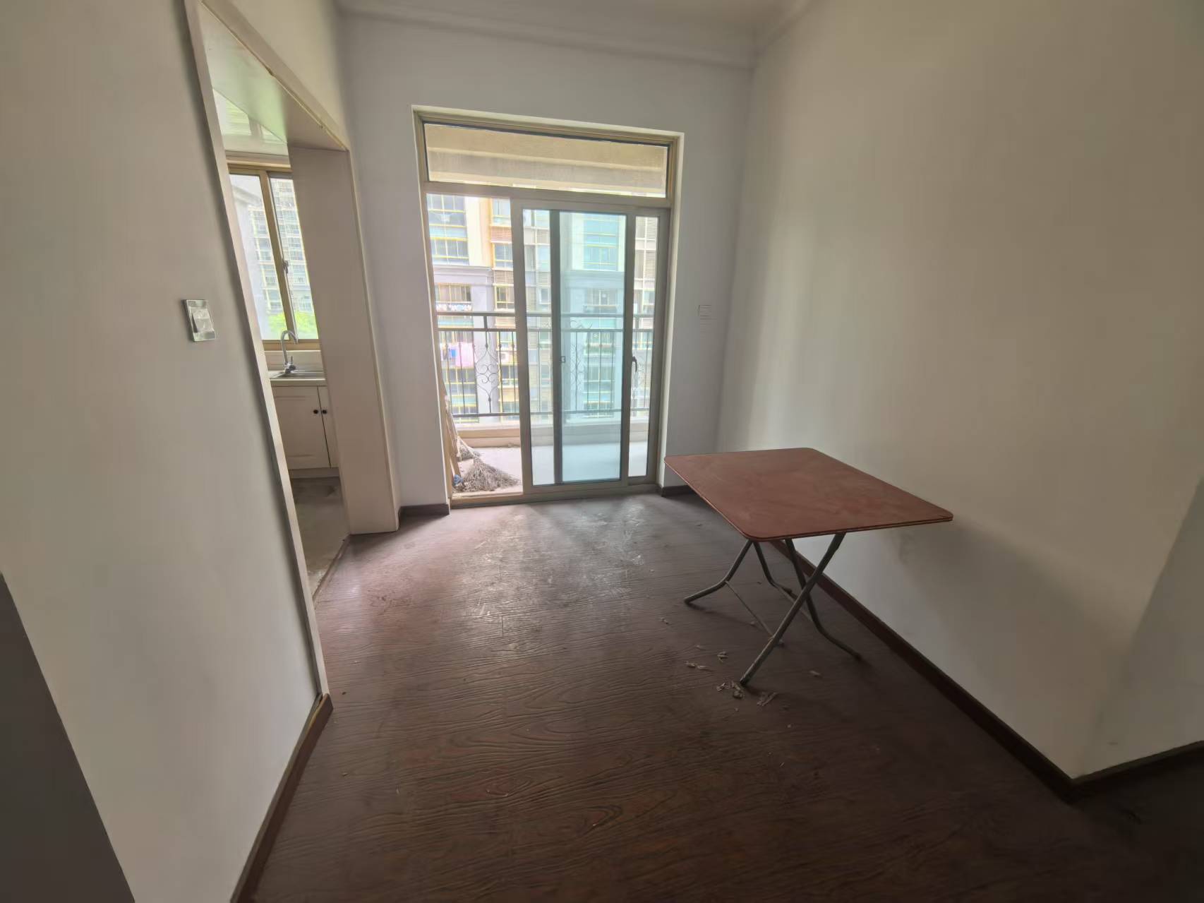 恒盛豪庭 3室2厅1卫 107m&sup2;