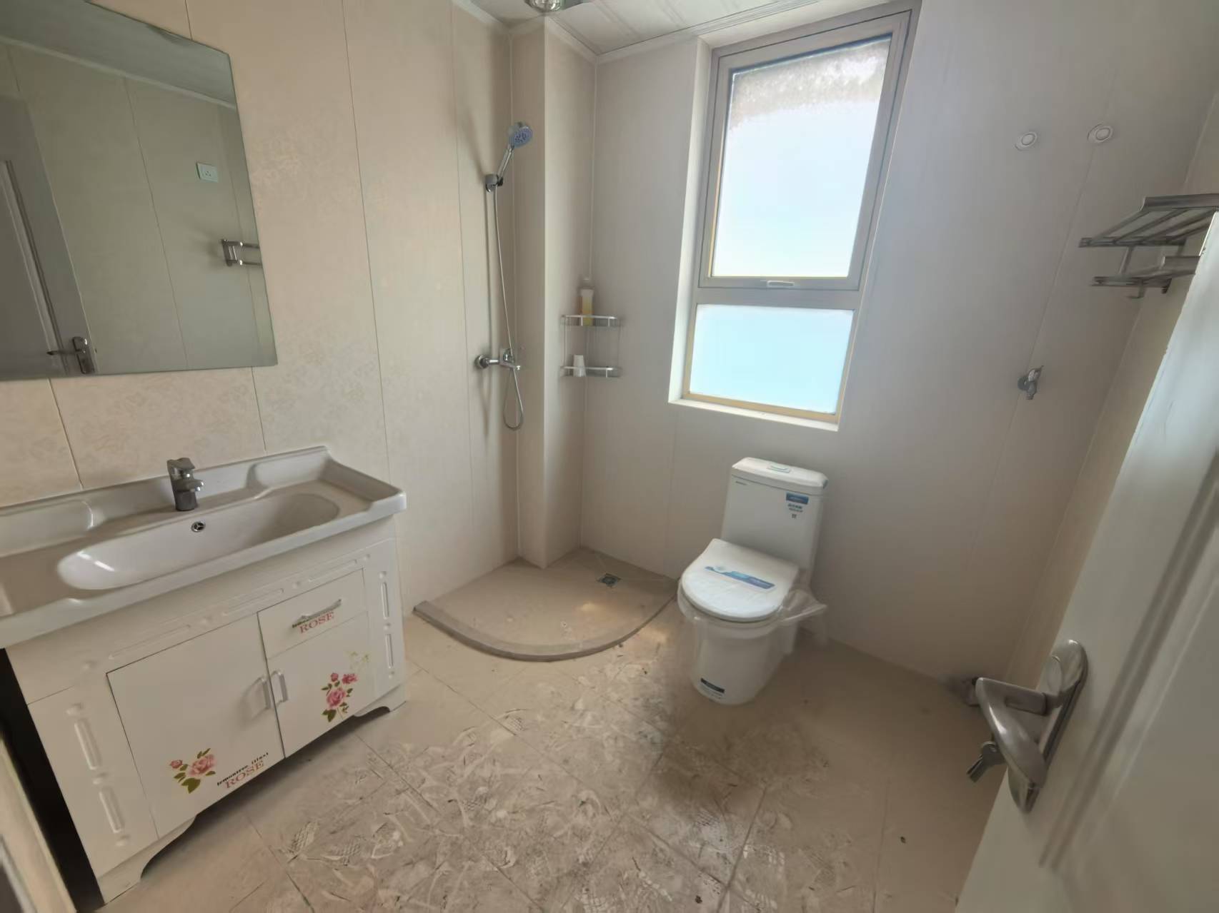 恒盛豪庭 3室2厅1卫 107m&sup2;